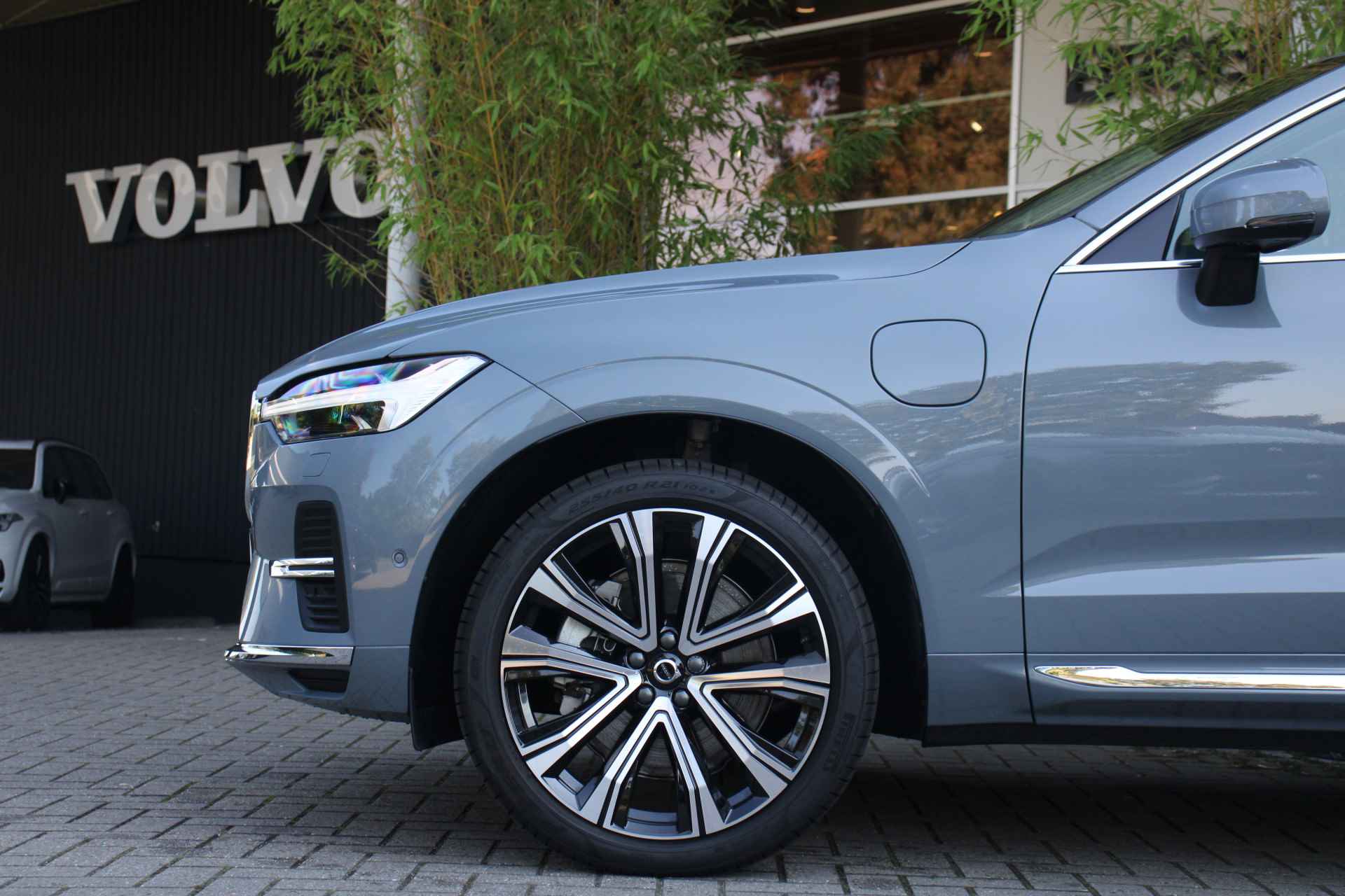 Volvo XC60 Recharge T6 AWD 350pk Plus Bright | Adaptive Cruise | BLIS | Schuifdak | Memory Seats | 360 Camera - 27/28