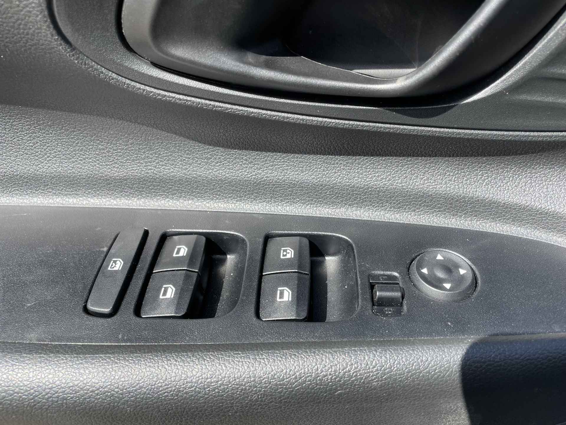 Hyundai i20 1.0 T-GDI Comfort | Carplay | Clima | Automaat | Stoelverw - 27/32