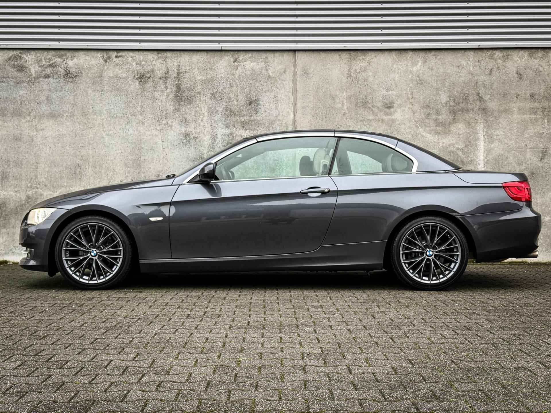 BMW 3-serie Cabrio 320i High Executive | Org. NL! | Clima | Cruise | Navi | Leder | Xenon | Metalic | PDC | - 13/46