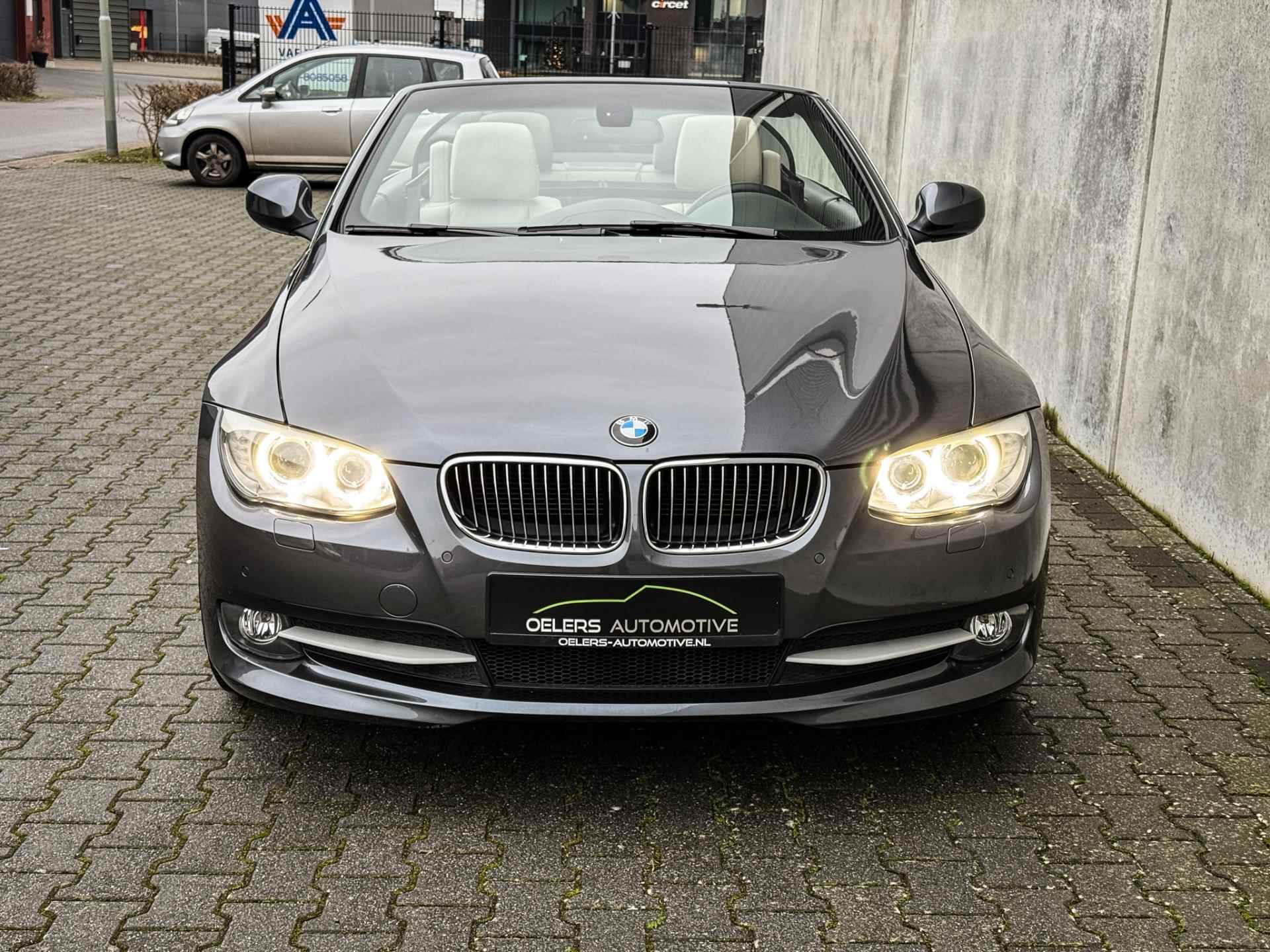 BMW 3-serie Cabrio 320i High Executive | Org. NL! | Clima | Cruise | Navi | Leder | Xenon | Metalic | PDC | - 21/46