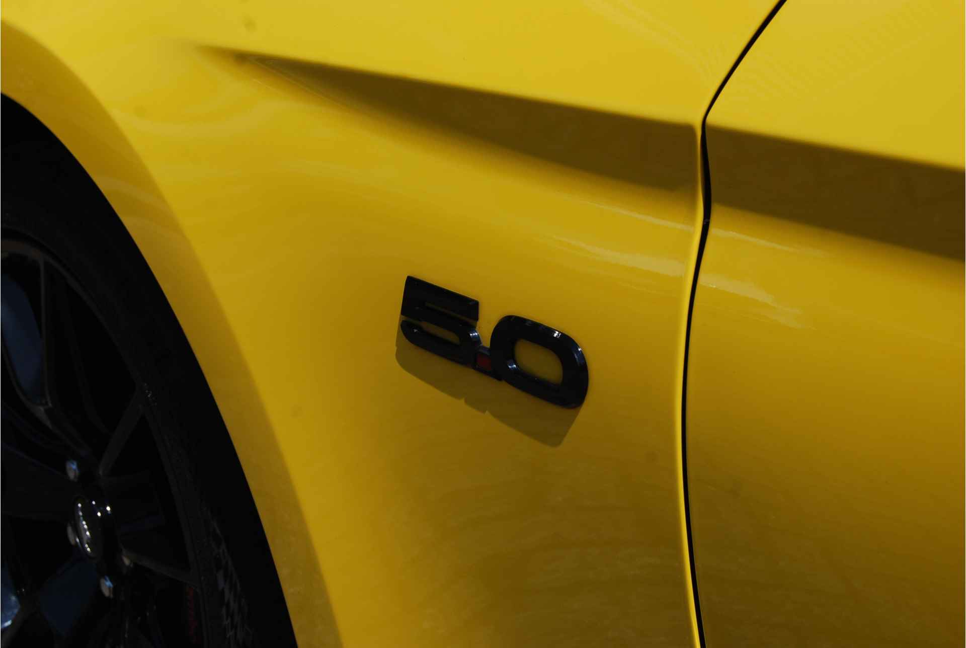 Ford Mustang Convertible 5.0 GT NAVI | XENON | YELLOW | V8 | SYNC 3 | STOELVERWARMING - KOELING | - 13/45