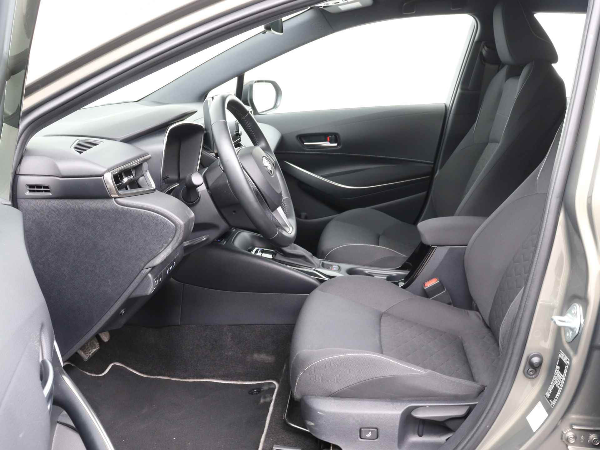 Toyota Corolla 1.8 Hybrid Active Limited | Trekhaak | Apple Carplay & Android Auto | Parkeersensoren | - 20/44