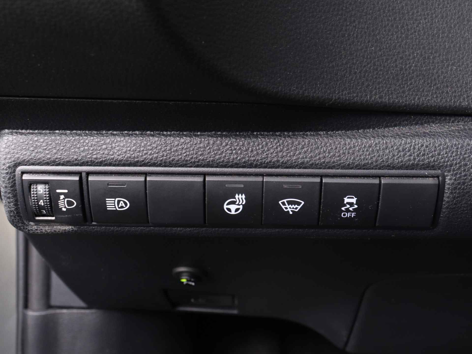 Toyota Corolla 1.8 Hybrid Active Limited | Trekhaak | Apple Carplay & Android Auto | Parkeersensoren | - 34/44