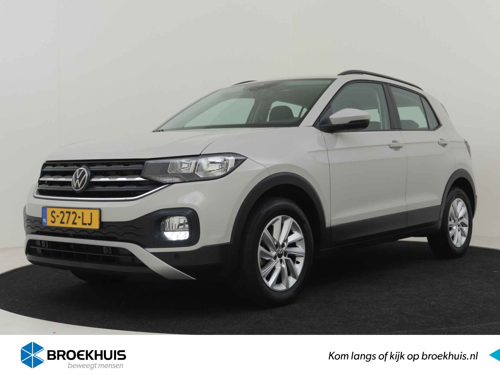 Volkswagen T-Cross 1.0 TSI Life 96pk | 1e eigenaar | Adaptief cruise control | Parkeersensoren v+a | Navigatie via app | Dab radio | 16"LMV