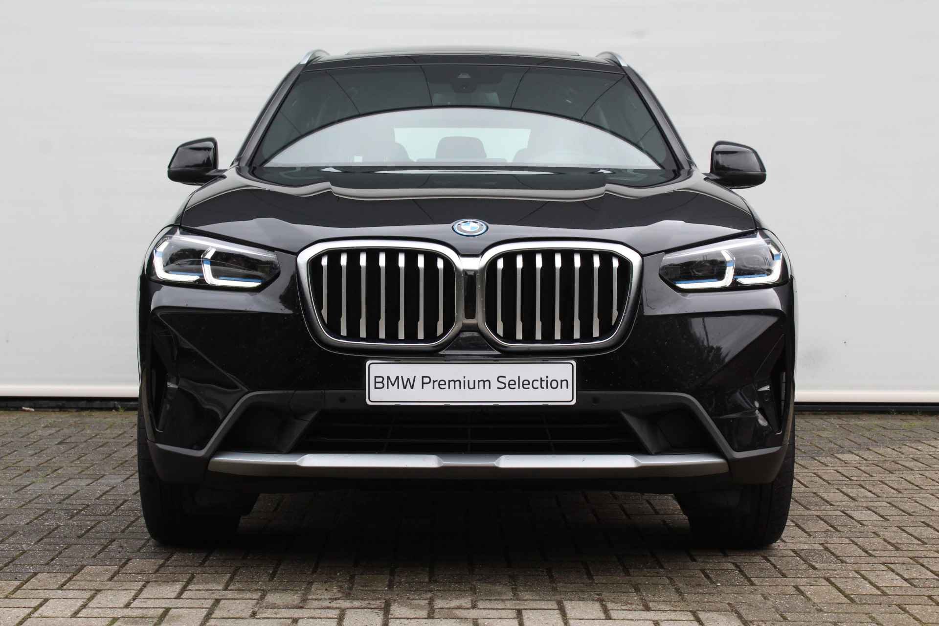 BMW X3 xDrive30e High Executive Automaat / Panoramadak / Sportstoelen / Stoelverwarming / Laserlight / Head-Up / Parking Assistant / Live Cockpit Professional - 10/28