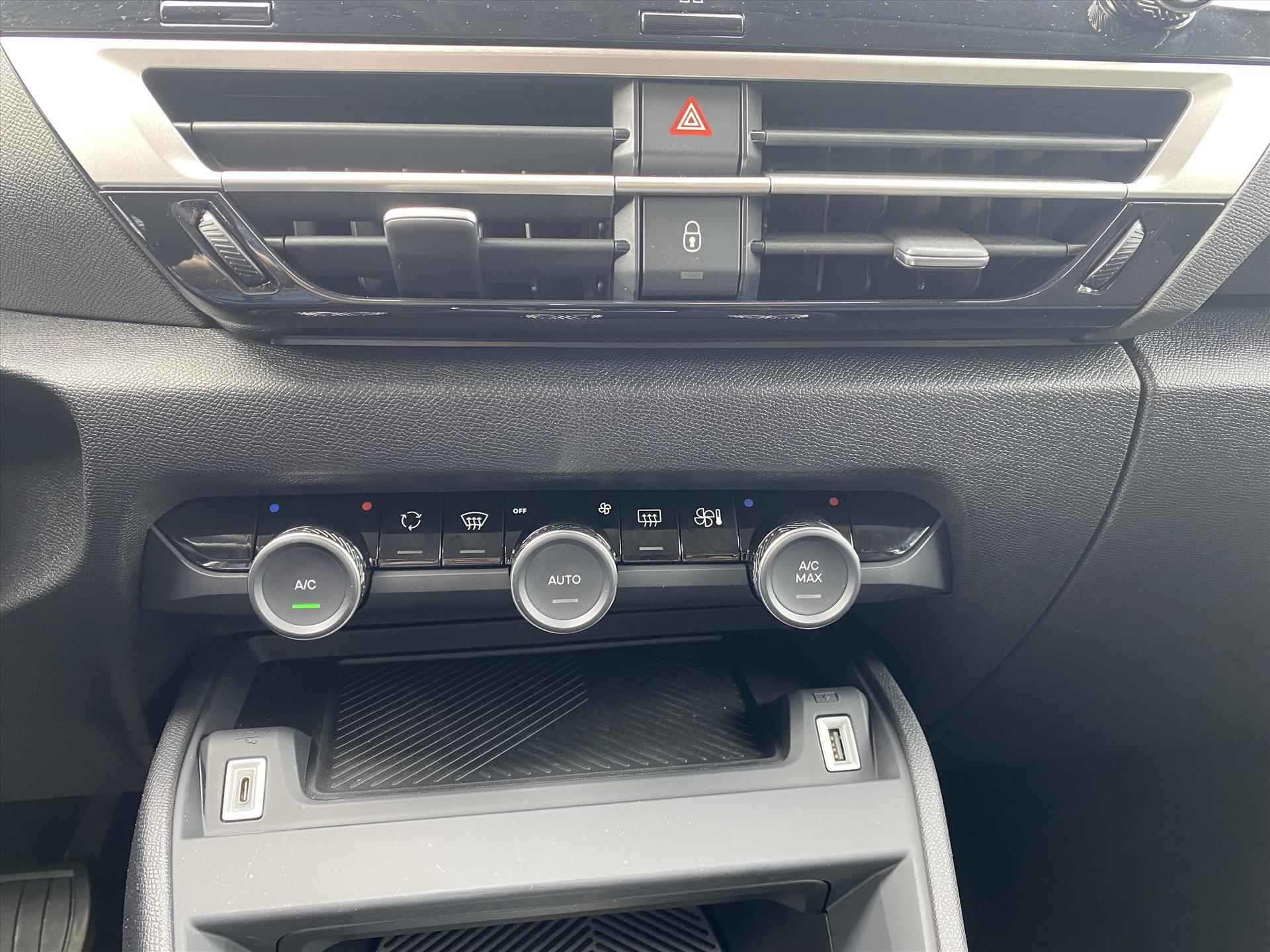 CITROEN ë-C4 EV 50kWh 136pk You | Carplay | Climate Control | - 16/23