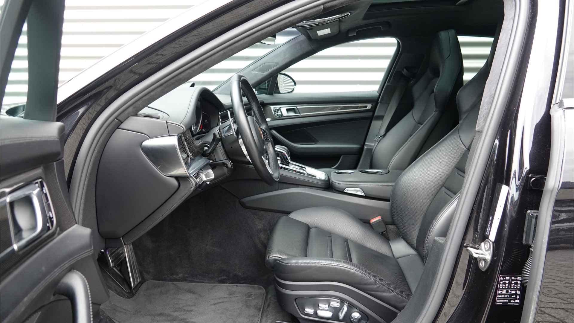 Porsche Panamera 2.9 4 E-Hybrid Sportdesign | Stoelventilatie | Soft-close | Burmester | Vierwielbesturing | Pano | Sportuitlaat | - 34/42