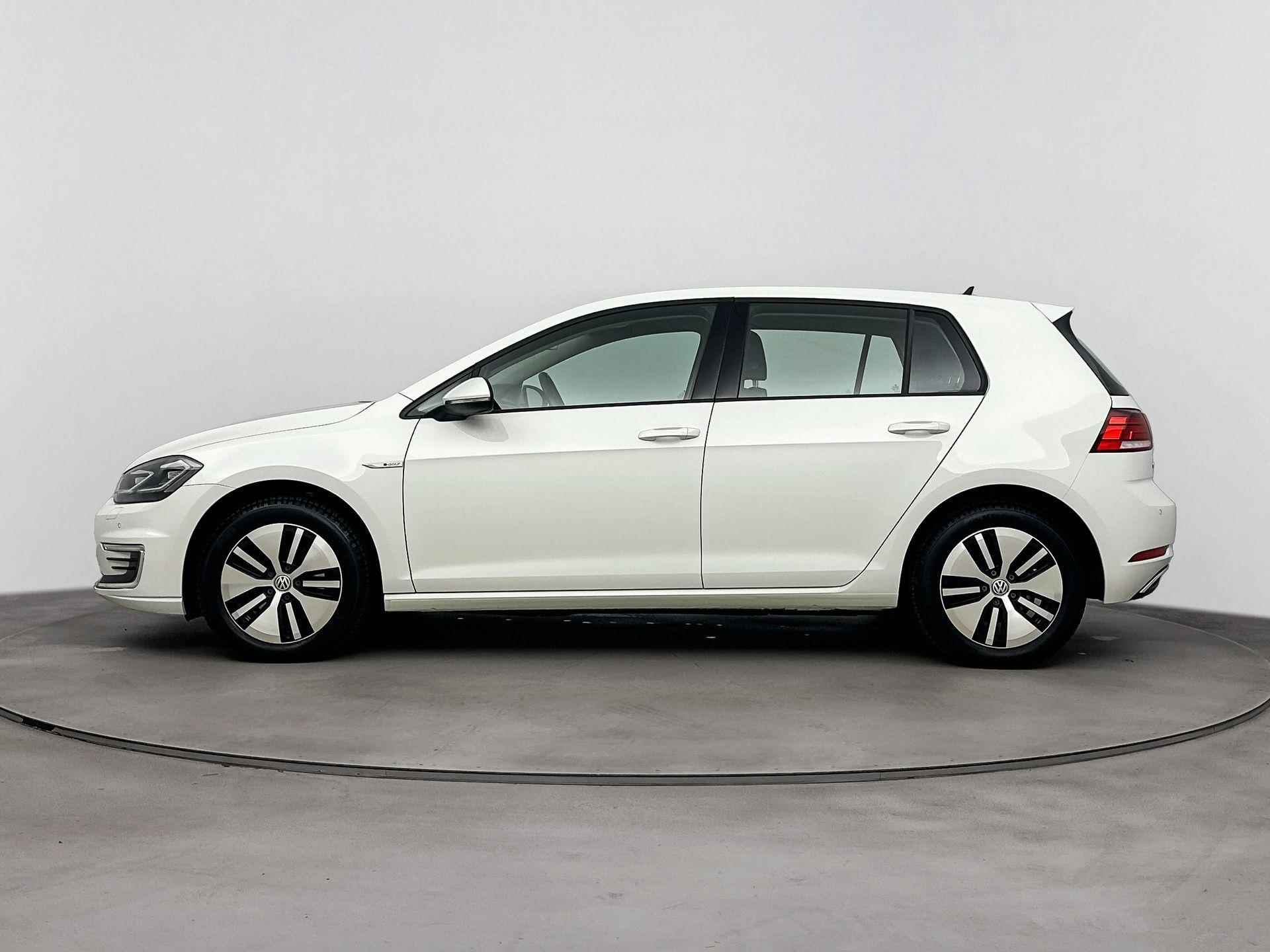 Volkswagen e-Golf E-DITION | Warmtepomp | All Season banden | Stoelverwarming | Navigatie | Camera | Adaptive cruise | - 4/31