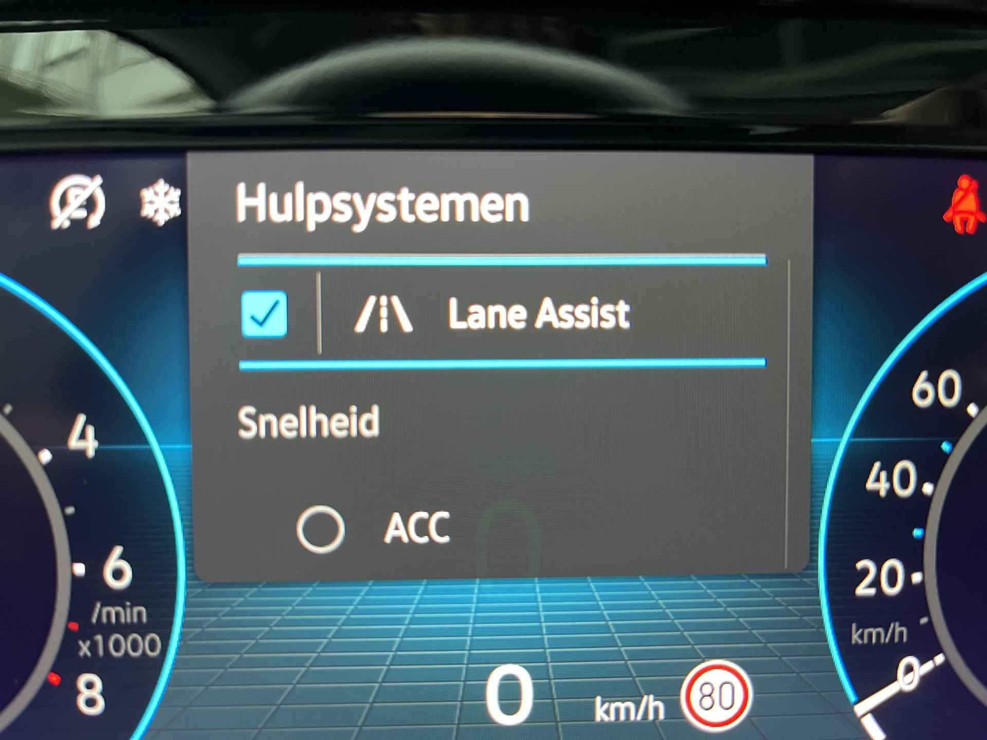 Volkswagen Golf 1.4 eHybrid Style / AUTOMAAT/ PANO/ PARK. SENSOREN/ MATRIX/ ERGO ACTIVE/ MEMORY SEATS/ STUUR-STOELVERWARM./ ADAPT. CRUISE/ APP-CONNECT/ NAVI/ CLIMA/ DAB - 14/38