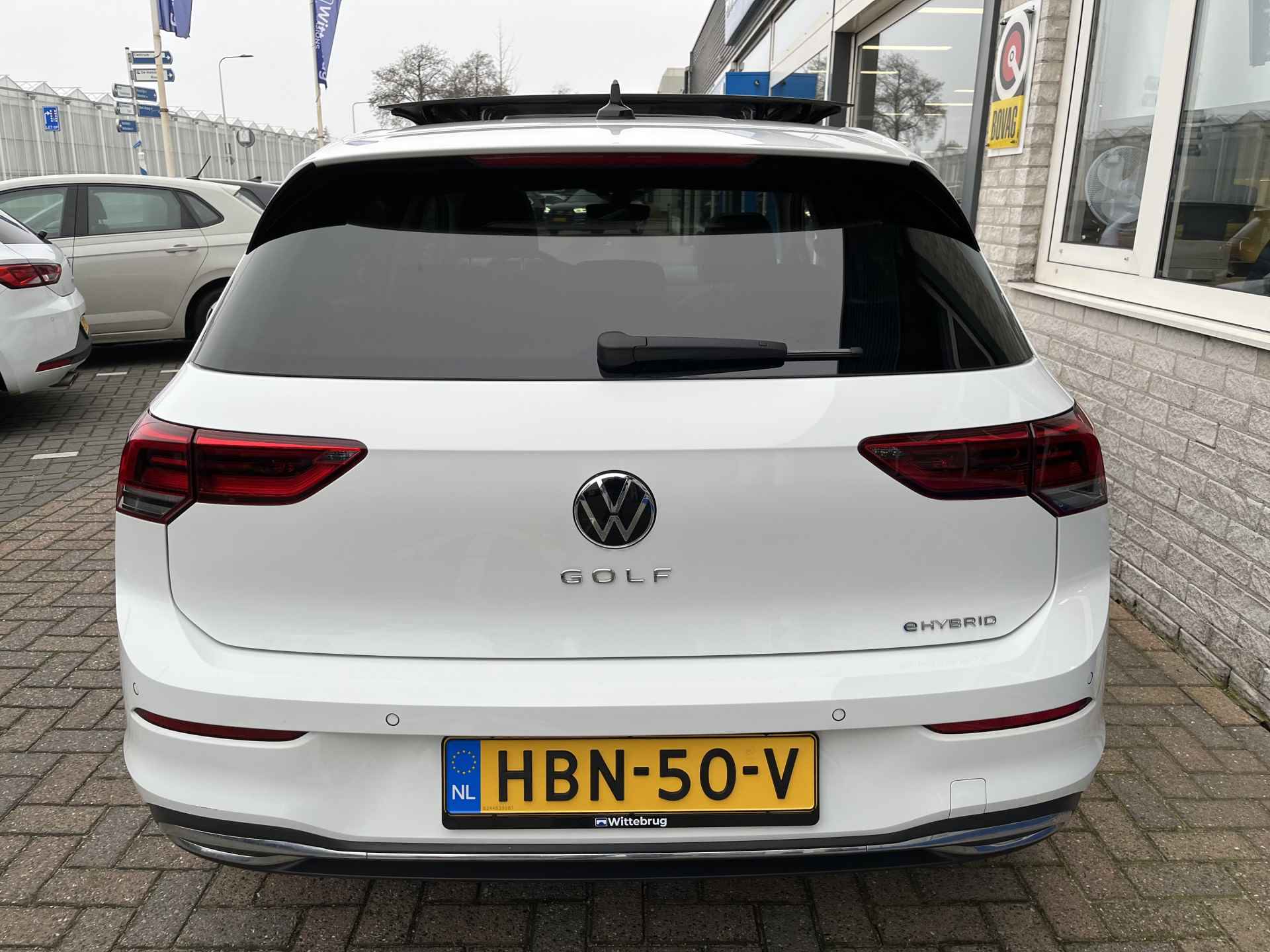 Volkswagen Golf 1.4 eHybrid Style / AUTOMAAT/ PANO/ PARK. SENSOREN/ MATRIX/ ERGO ACTIVE/ MEMORY SEATS/ STUUR-STOELVERWARM./ ADAPT. CRUISE/ APP-CONNECT/ NAVI/ CLIMA/ DAB - 32/38