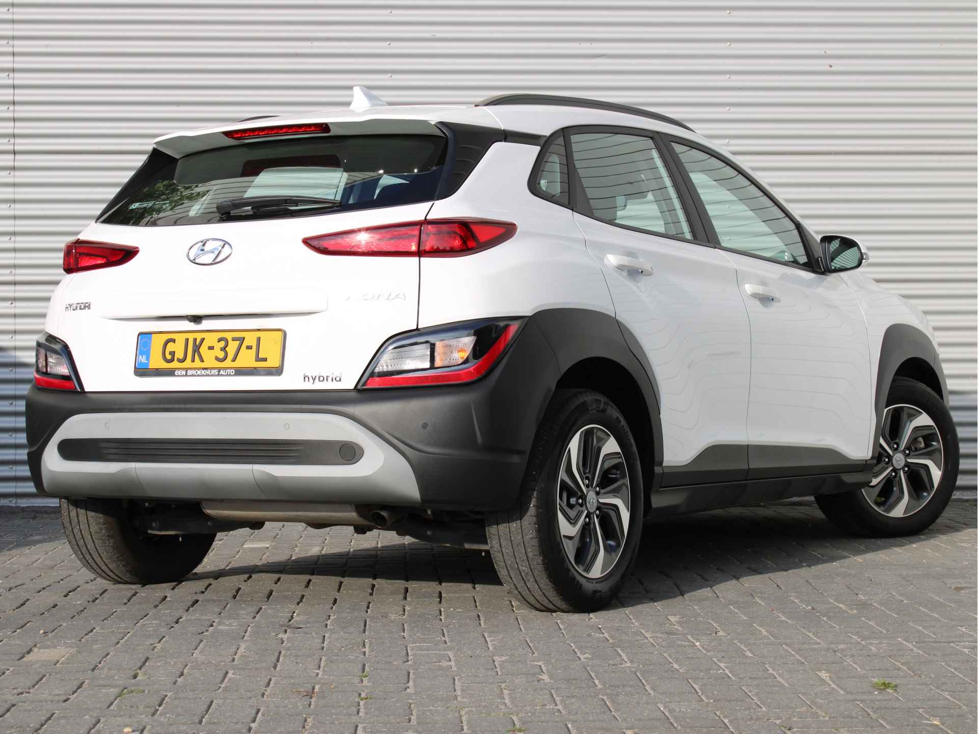 Hyundai KONA 1.6 GDI HEV Comfort Smart DEMO-DEAL! | Navigatie | Parkeercamera | Climate Control | Premium audio | - 4/27