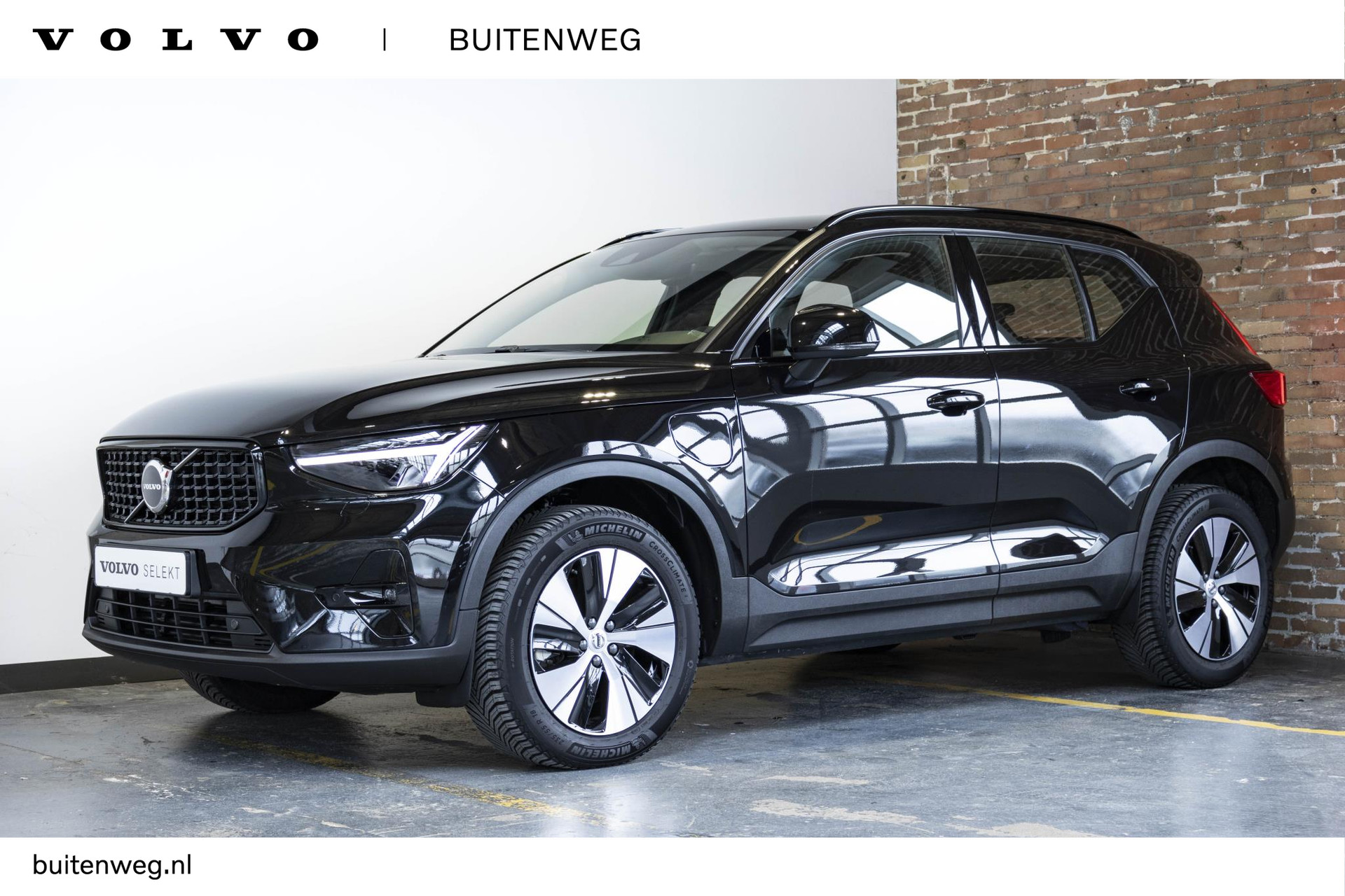 Volvo XC40 T5 Automaat Recharge Plus Bright | Lederen bekleding | Adaptive cruise control | Parkeercamera | Keyless entree | Parkeersensoren voor + achter | bij viaBOVAG.nl
