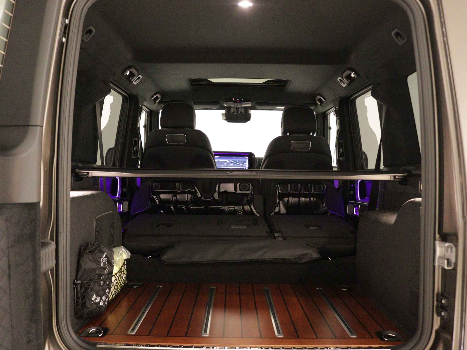 Mercedes-Benz G-Klasse G 63 4x4 Square | SUPERIOR Line Interieur | AMG RIDE CONTROL | AMG Nightpakket II | 360°-camera (SURROUND VIEW) | ENERGIZING-comfortprogramma | Burmester surround sound system | URBAN GUARD vehicle protection Plus | - 35/48