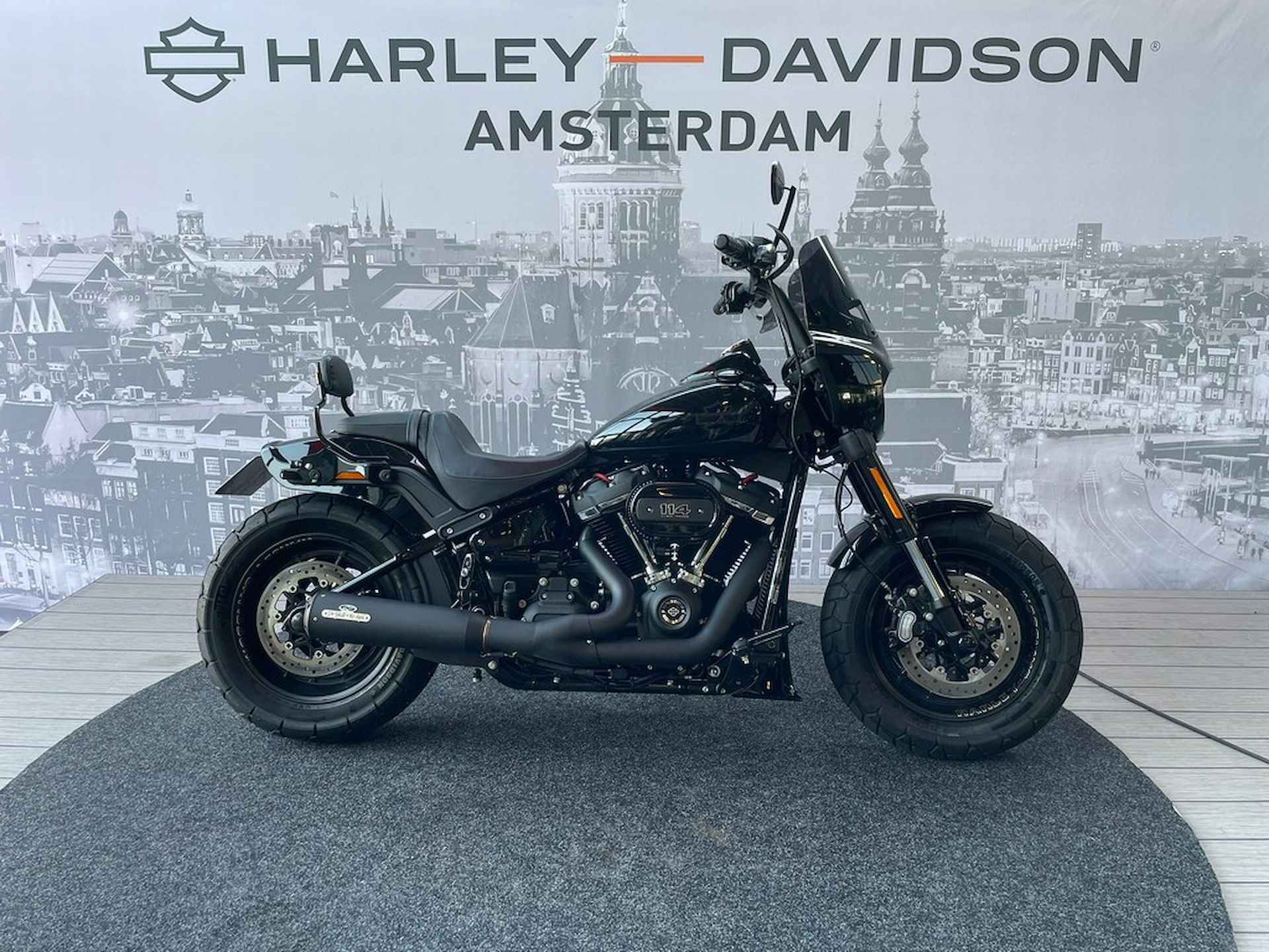 Harley-Davidson FAT BOB 114 - 1/8