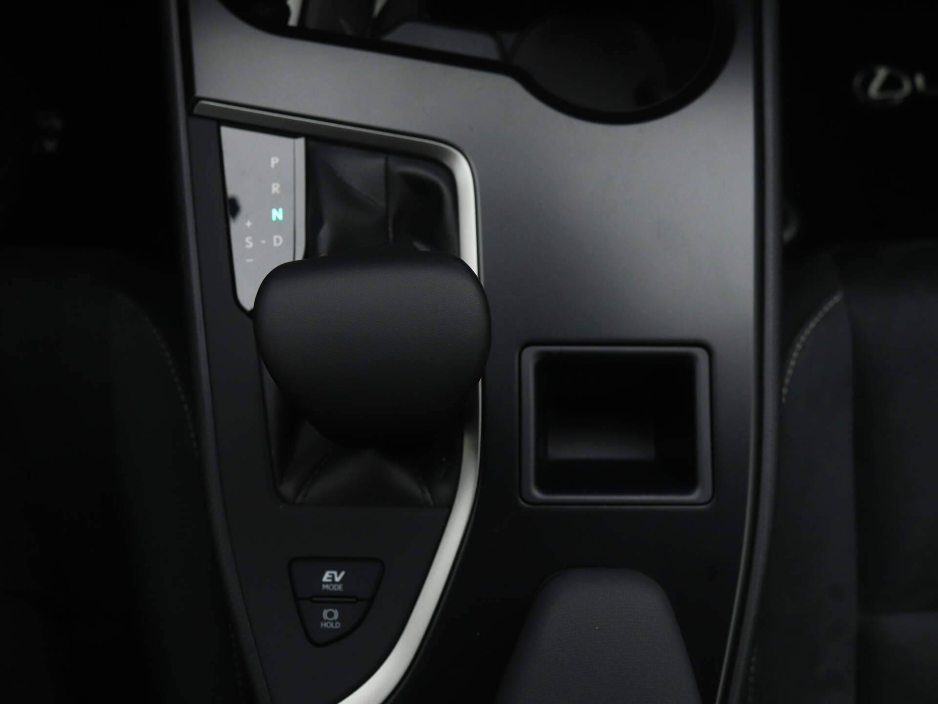 Lexus UX 250h Business Line *Demo* | Apple Carplay / Android Auto | - 9/38