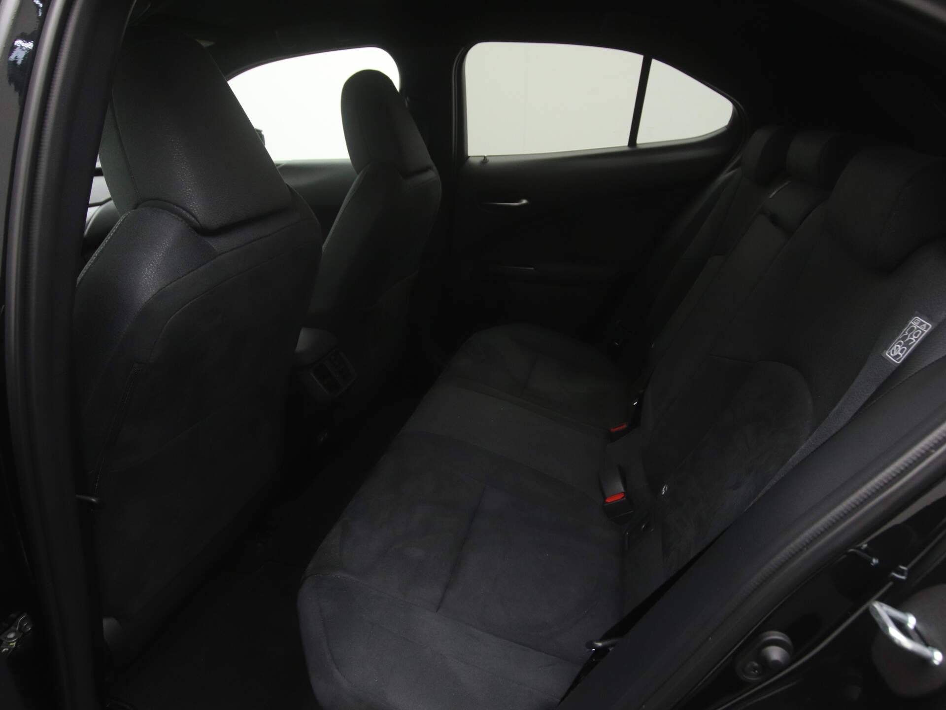 Lexus UX 250h Business Line *Demo* | Apple Carplay / Android Auto | - 15/38