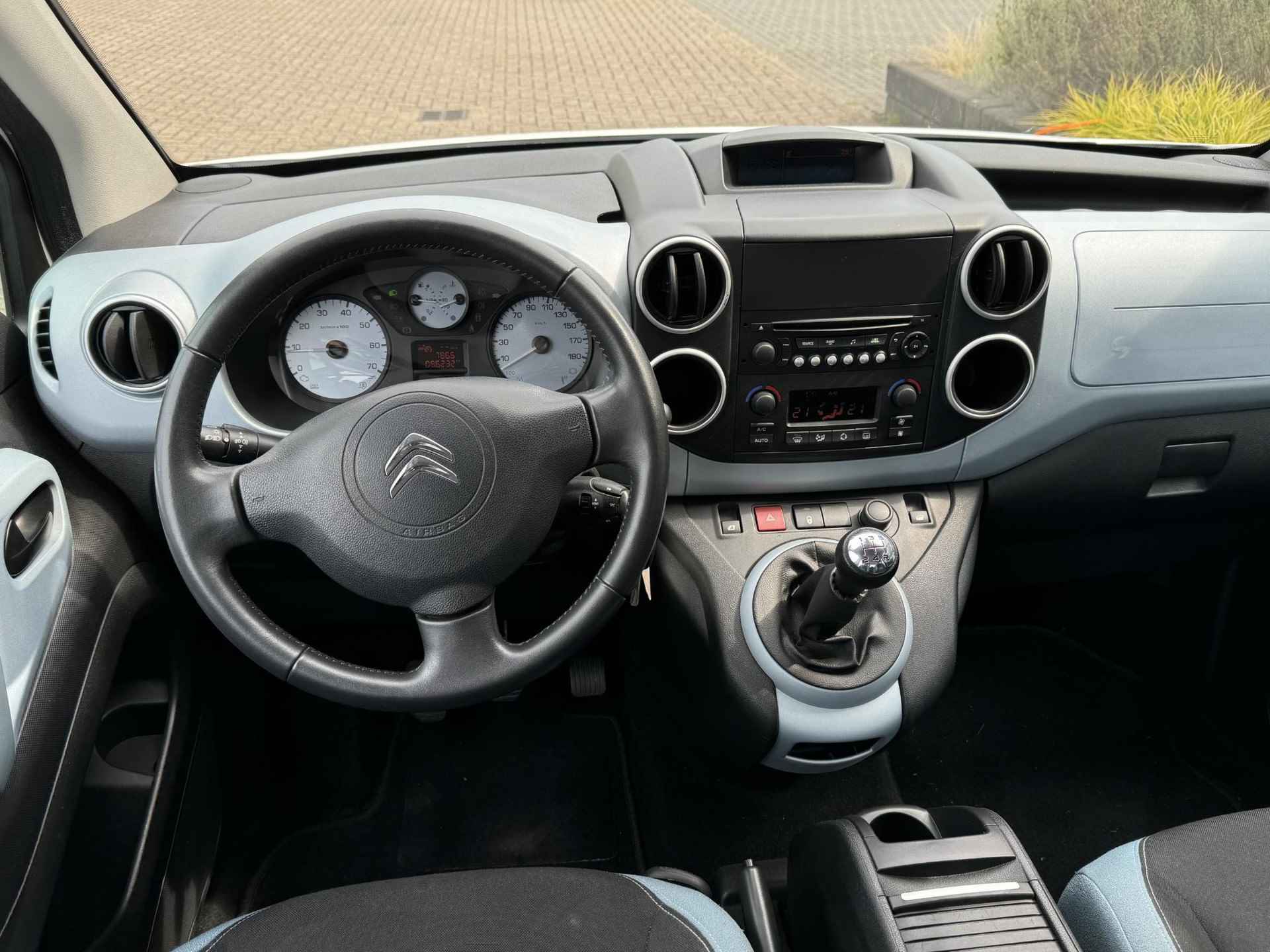 Citroen Berlingo 1.6 VTi Tendance Incl. beurt en garantie | Super ruime en nette MPV | Clima | Cruise | Trekhaak - 16/40