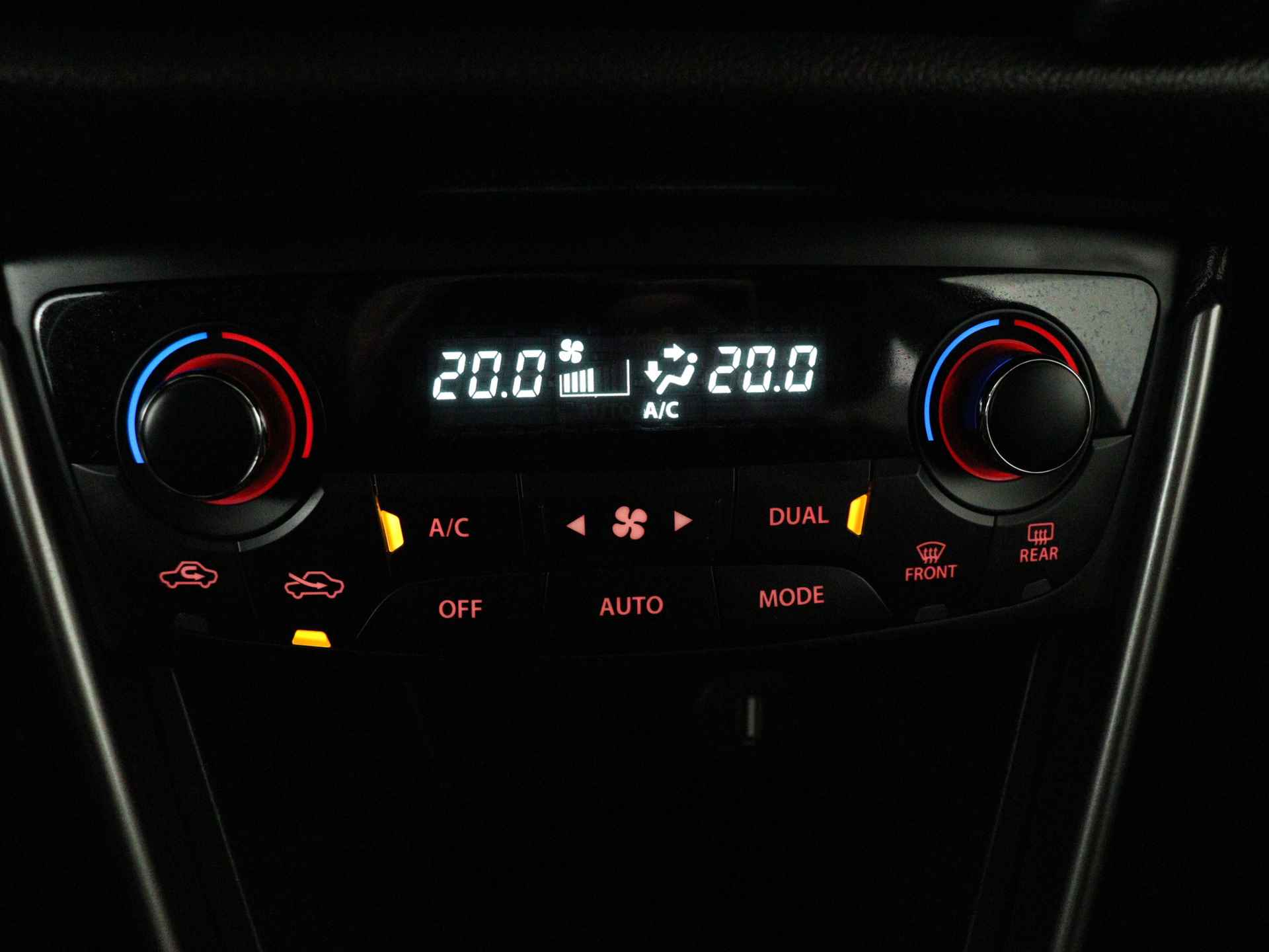 Suzuki S-Cross 1.4 Boosterjet Style Smart Hybrid | 360° Camera | Navigatie | Parkeersensoren voor/achter| Lederen bekleding | Apple Carplay / Android Auto | - 10/38