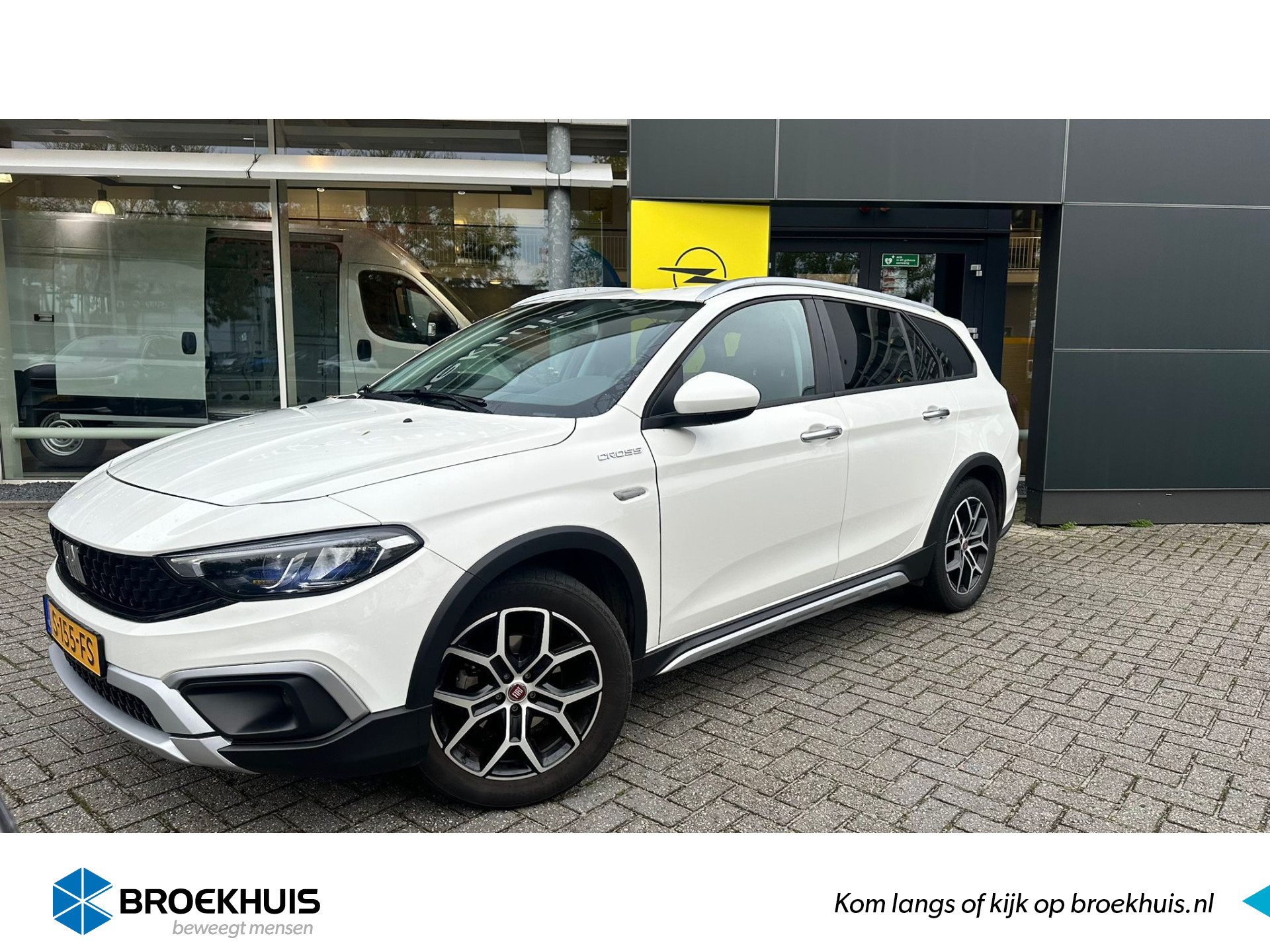 Fiat Tipo Stationwagon Cross 1.5 Hybrid