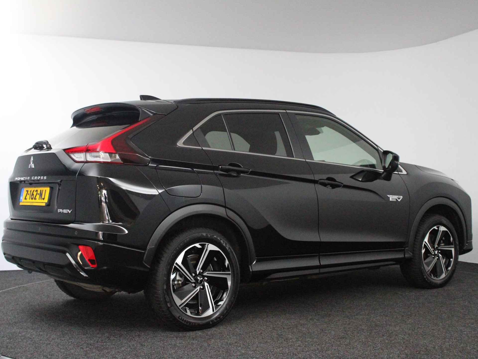 Mitsubishi Eclipse Cross 2.4 PHEV Executive | Adaptive Cruise Control | Navigatie | 360 Camera - 3/46