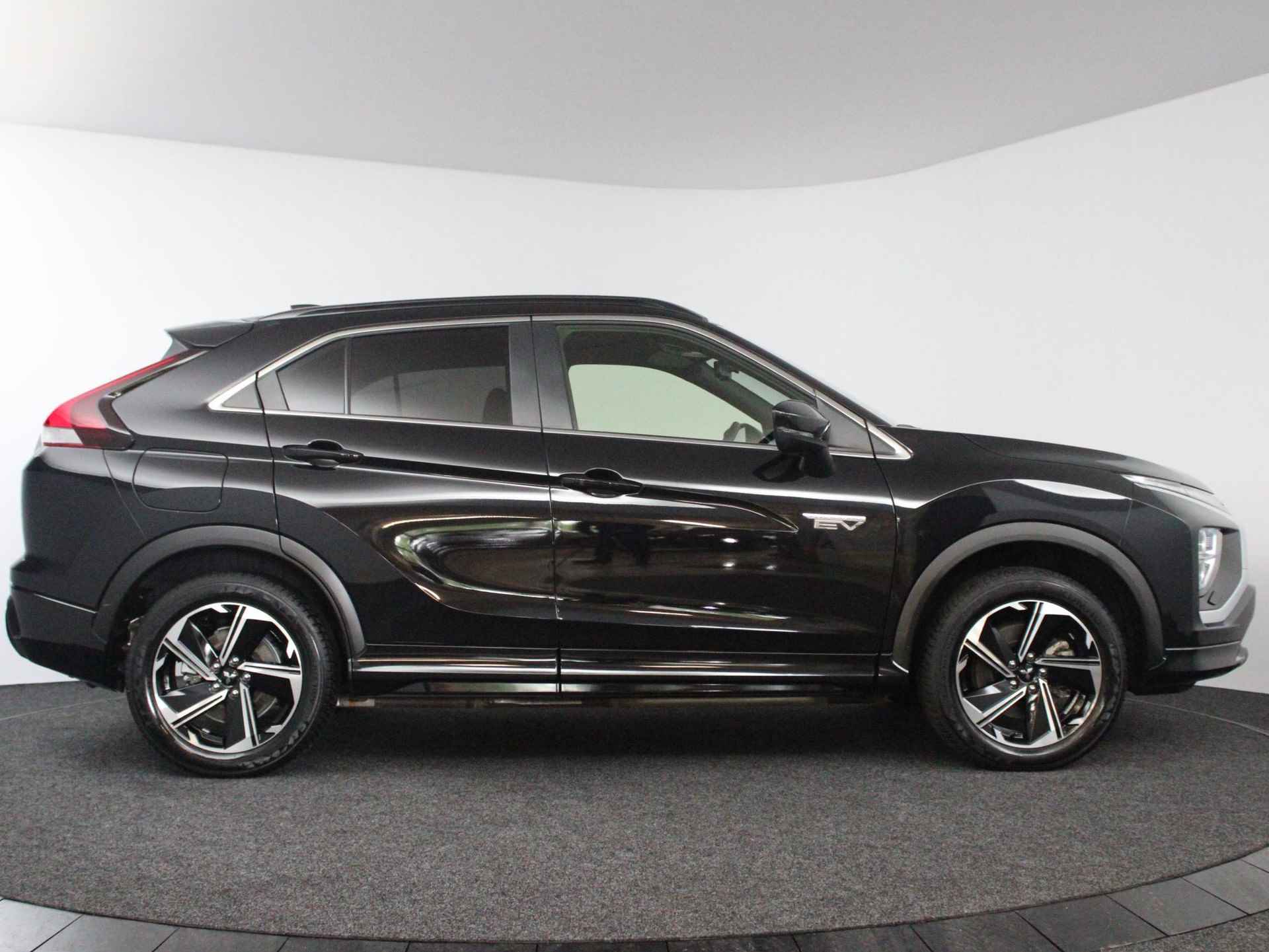 Mitsubishi Eclipse Cross 2.4 PHEV Executive | Adaptive Cruise Control | Navigatie | 360 Camera - 45/46