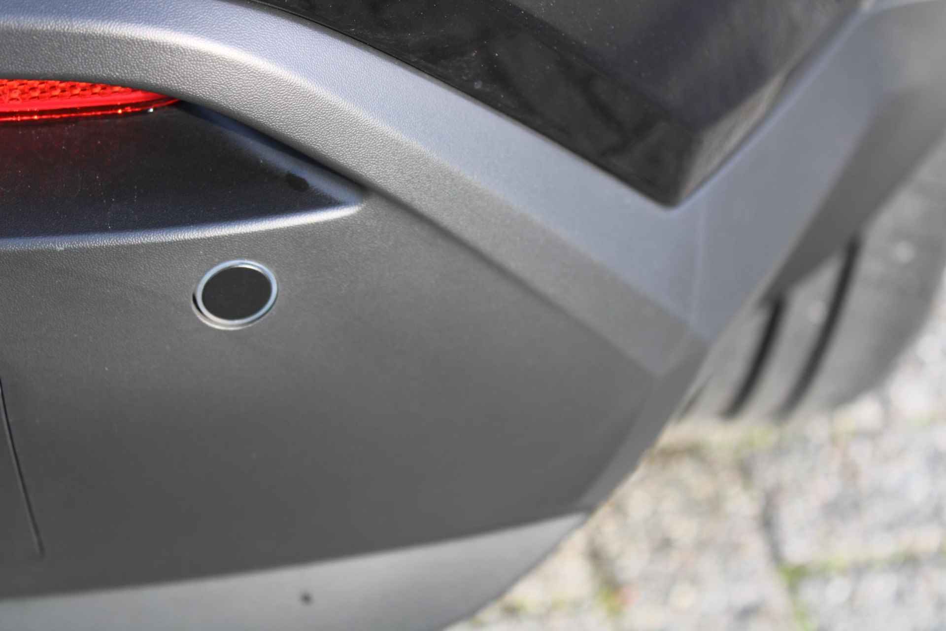 Nissan Juke 1.0 DIG-T N-Connecta + Park & Ride Pack 114PK | Achteruitrijcamera | Parkeersensoren | Cruise control | Navigatie | Keyless entry | Apple Carplay | Android auto | USB-aansluiting | - 15/46