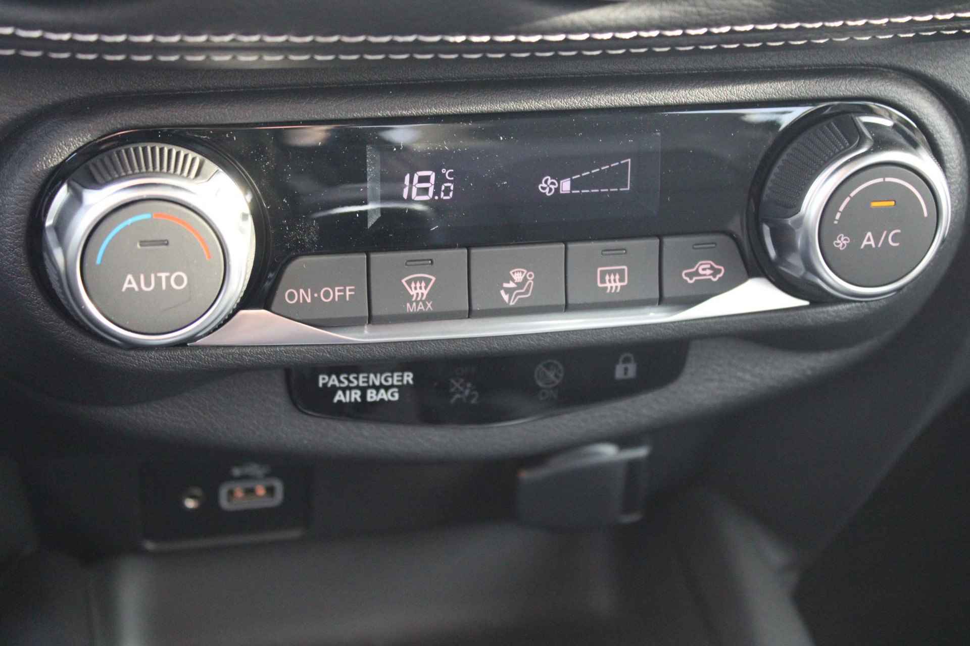 Nissan Juke 1.0 DIG-T N-Connecta + Park & Ride Pack 114PK | Achteruitrijcamera | Parkeersensoren | Cruise control | Navigatie | Keyless entry | Apple Carplay | Android auto | USB-aansluiting | - 36/46