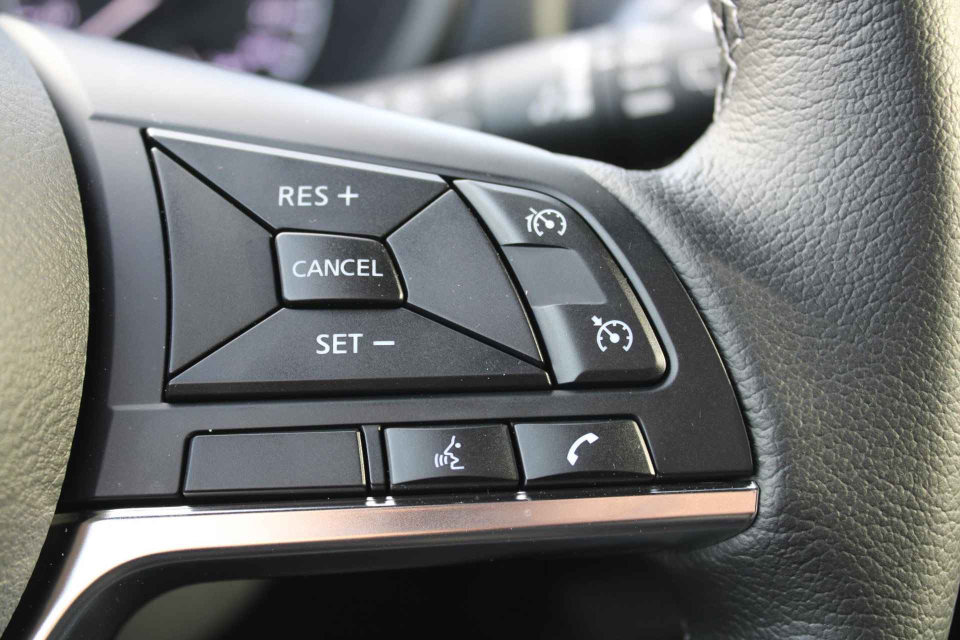Nissan Juke 1.0 DIG-T N-Connecta + Park & Ride Pack 114PK | Achteruitrijcamera | Parkeersensoren | Cruise control | Navigatie | Keyless entry | Apple Carplay | Android auto | USB-aansluiting | - 42/46