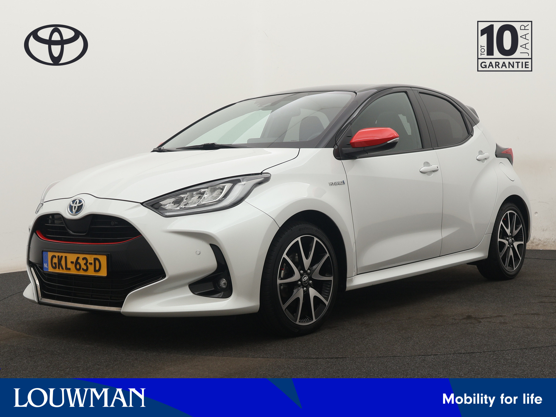 Toyota Yaris 1.5 Hybrid Executive Limited | Panoramadak | Head-up Display | Parkeersensoren | Stoelverwarming | Camera | Apple Carpplay/Android Auto |