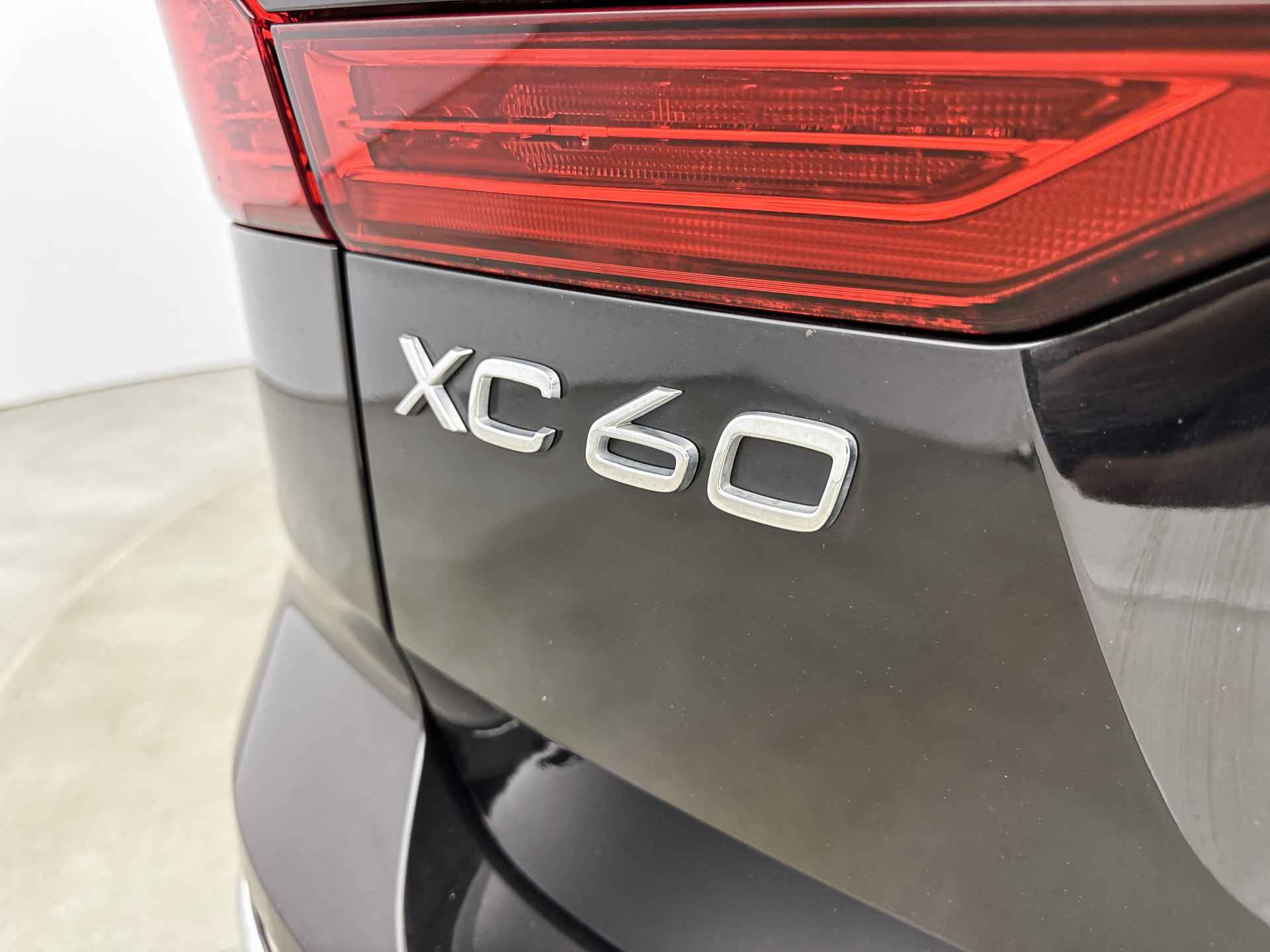 Volvo XC60 B5 Inscription | Geventileerd Nappa leder | Elektr. verst. Massagestoelen | Adaptieve cruise | BLIS | Keyless | Parkeercamera | - 13/33