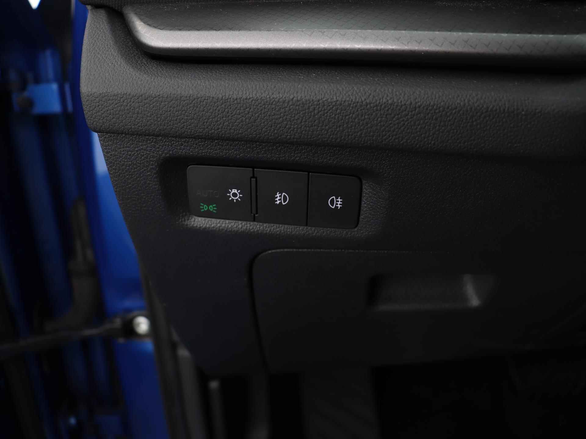 Skoda Octavia Combi 1.0 e-TSI 110 PK DSG Business Edition | Apple CarPlay | Elek. kofferklep | Navigatie | Getint Glas | PDC | 17" | - 28/49