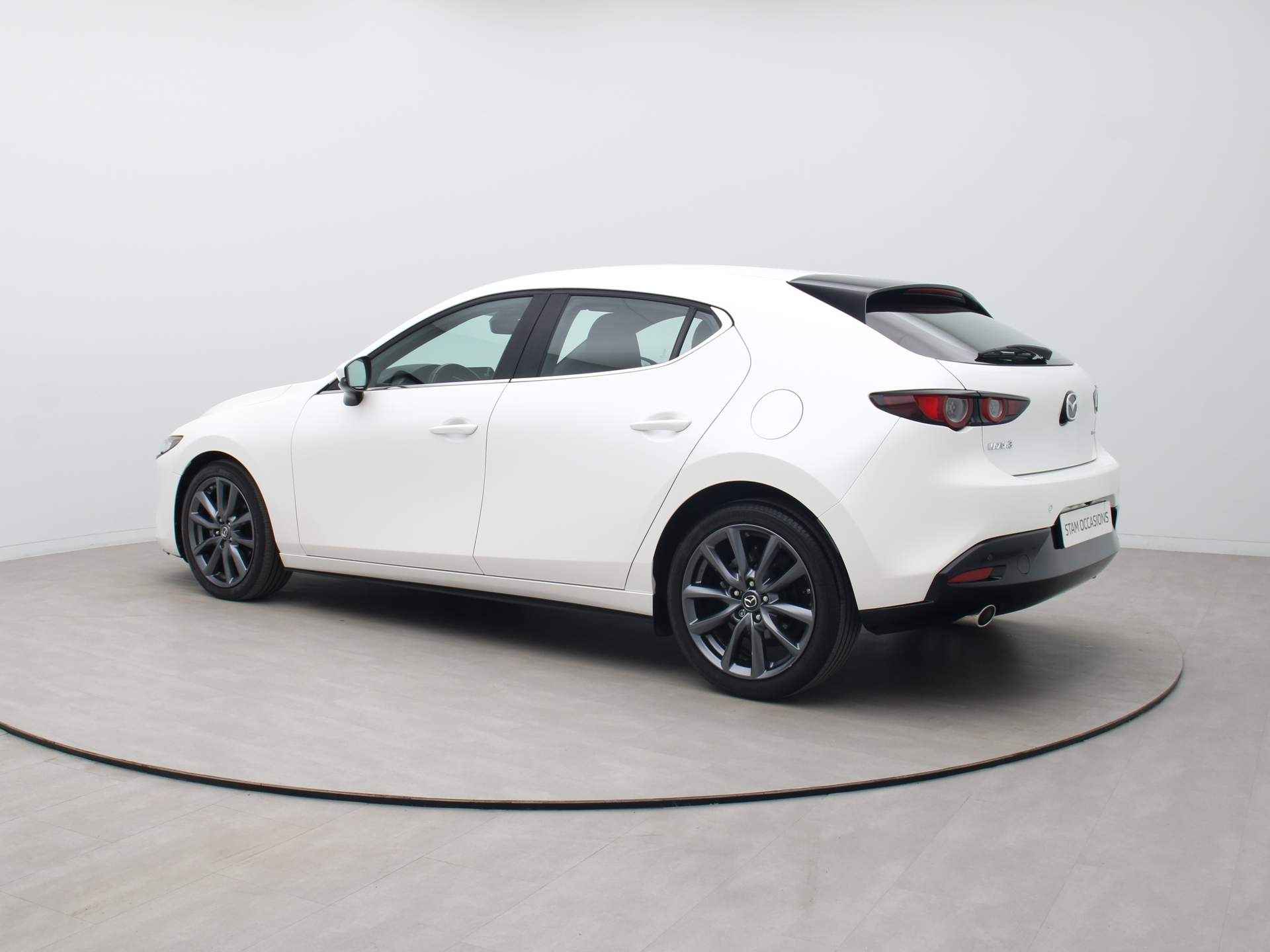 Mazda 3 123pk SkyActiv-G Comfort Adapt. cruise | Climate | Navi | Parksens. V+A | Stoel-/stuurverw. - 2/39