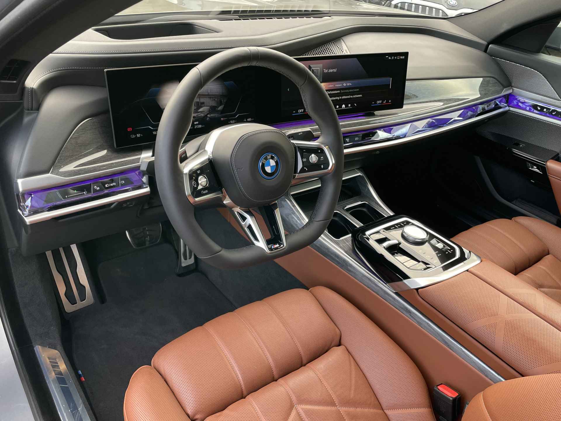 BMW i7 eDrive50 | M-Sport Pro | Massage | Co-Pilot | Sky Lounge Panorama | Iconic Glow Grille | Stoelventilatie - 10/39