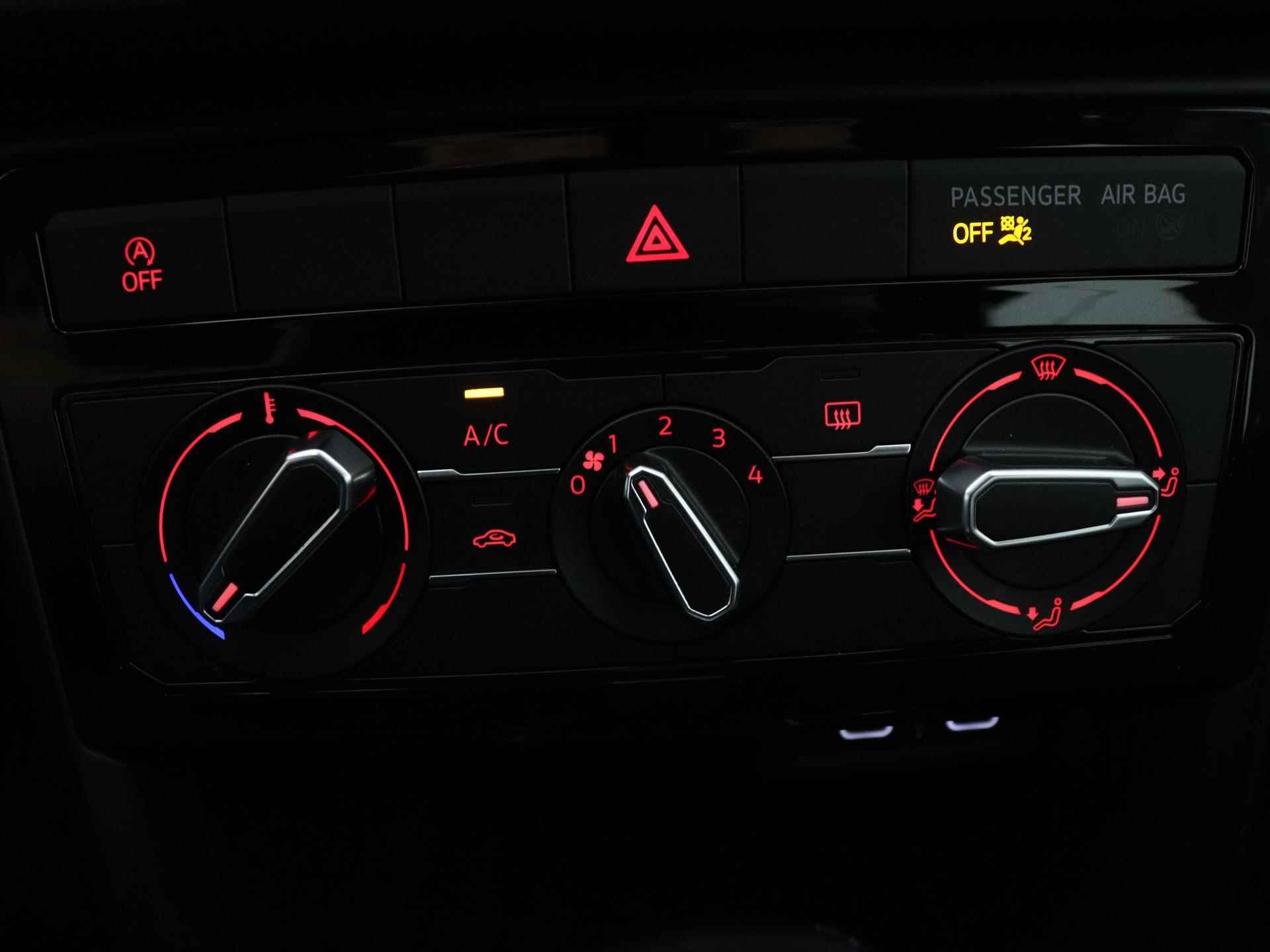 Volkswagen T-Cross 1.0 TSI Life 110 PK | Automaat | Navigatie | Trekhaak | Apple Carplay | Android Auto | Adaptive Cruise Control | LED | Lichtmetalen velgen | - 15/22