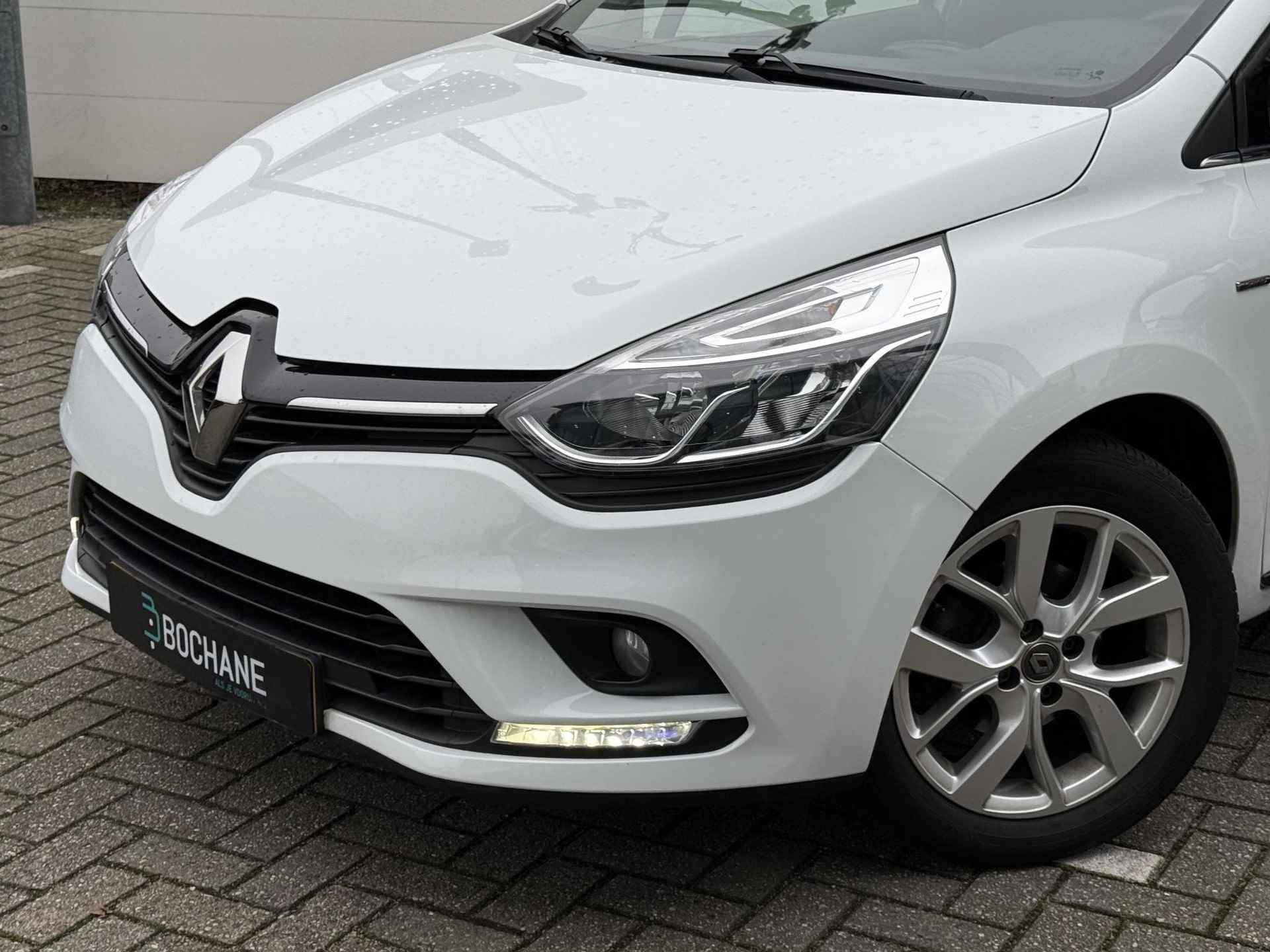 Renault Clio Estate 0.9 TCe Limited | Dealer Onderhouden | Parkeersensoren | Navi | Unieke kilometerstand! - 4/36