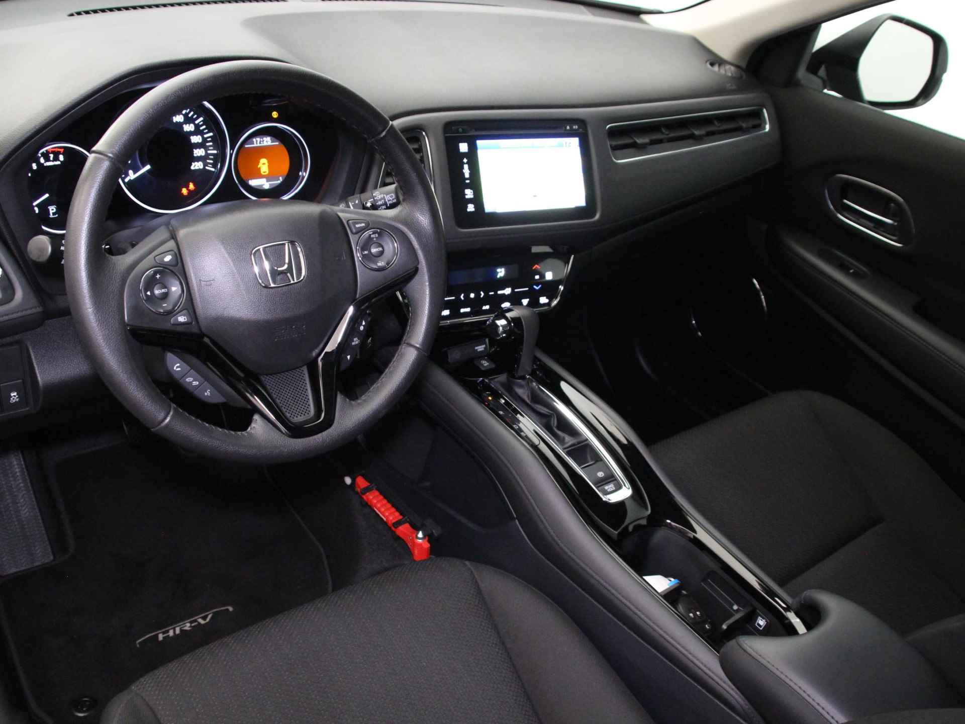 Honda HR-V 1.5 i-VTEC Elegance | Trekhaak Afneembaar | Navigatie | Stoelverwarming | Cruise Control | Park. Sensoren | Climate Control | Rijklaarprijs! - 9/26