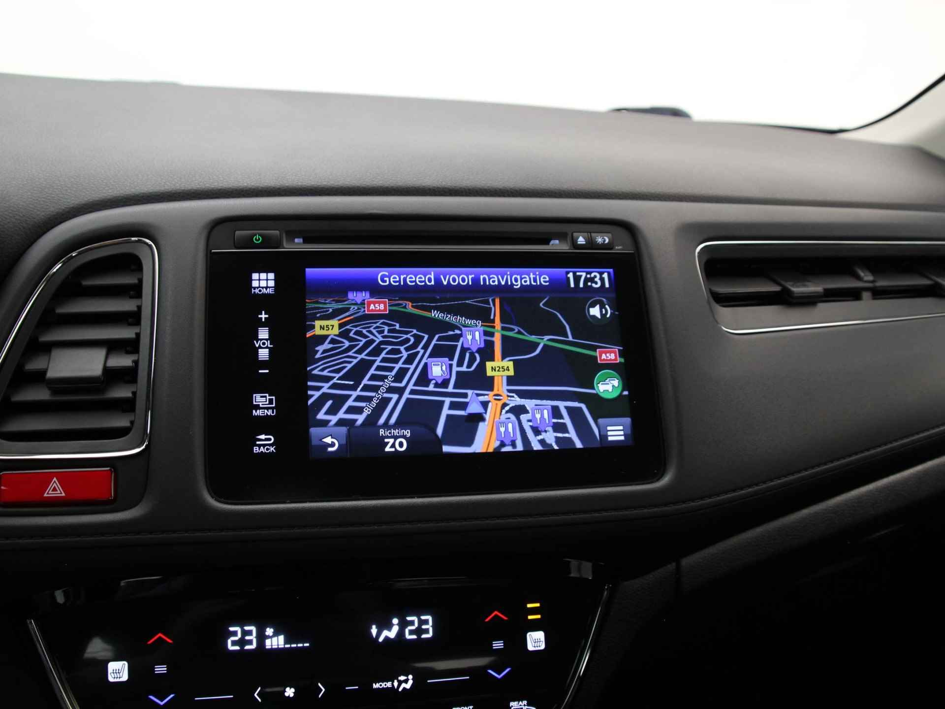 Honda HR-V 1.5 i-VTEC Elegance | Trekhaak Afneembaar | Navigatie | Stoelverwarming | Cruise Control | Park. Sensoren | Climate Control | Rijklaarprijs! - 15/26