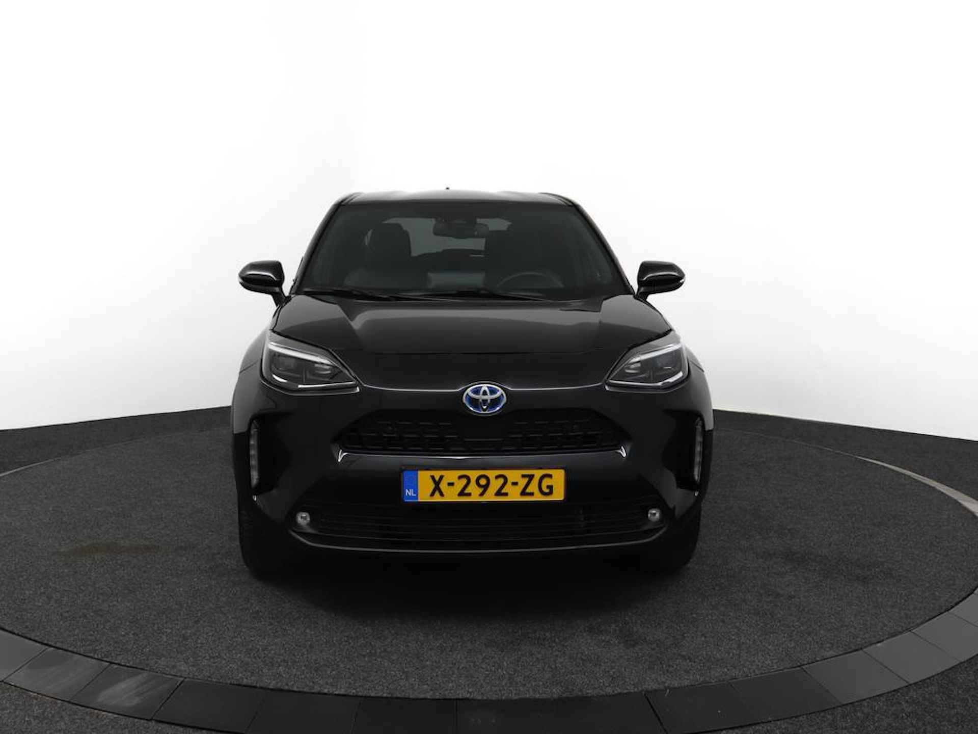 Toyota Yaris Cross 1.5 Hybrid Dynamic | Stoelverwarming | Stuurverwarming | Parkeersensoren | Adaptive Cruise Control | Climate Control | - 15/47