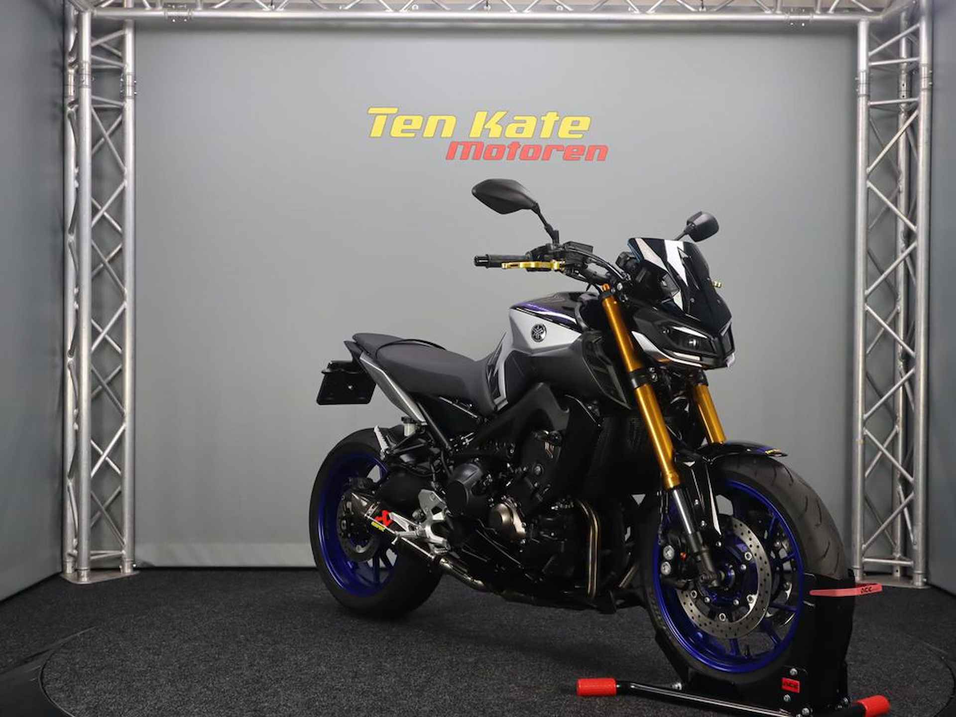 Yamaha MT 09 SP - 2/12