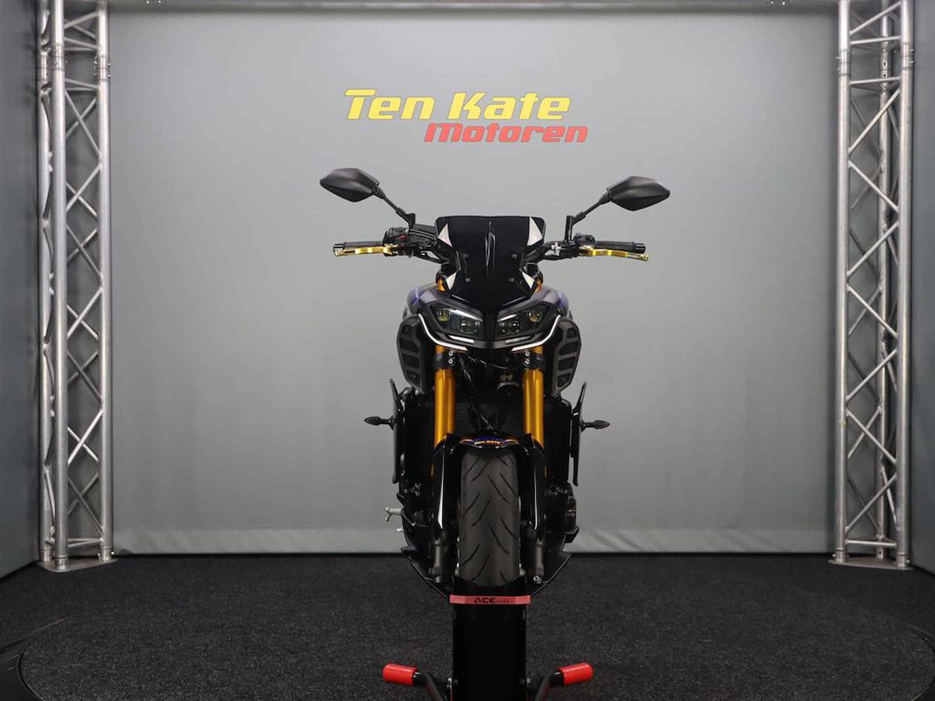 Yamaha MT 09 SP - 5/12