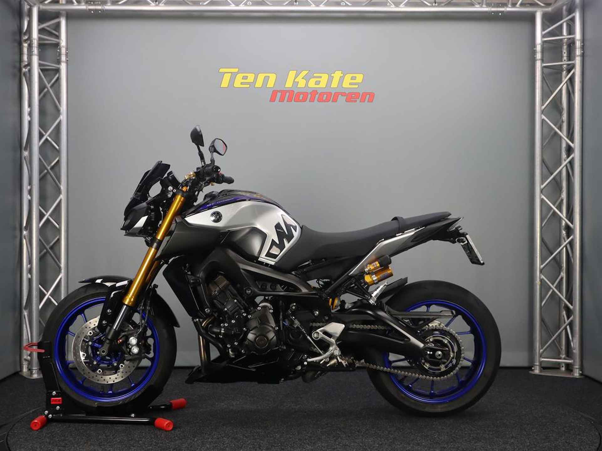 Yamaha MT 09 SP - 7/12