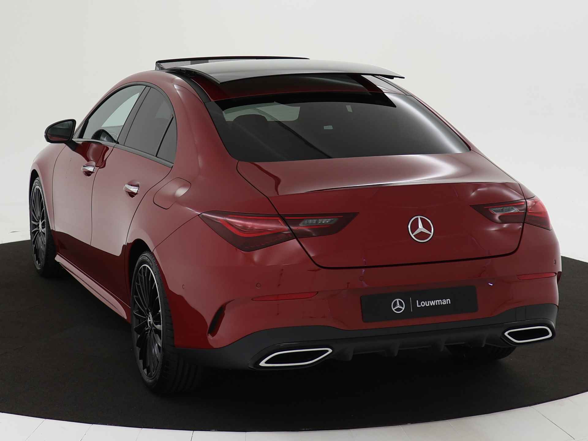 Mercedes-Benz CLA-Klasse 180 Star Edition Amg Line Plus | Nightpakket | Dodehoekassistent | Parkeerpakket met 360°-camera | Sfeerverlichting | USB pakket plus | KEYLESS GO-comfortpakket | Head-up display | MBUX Augmented reality voor navigatie | - 14/40