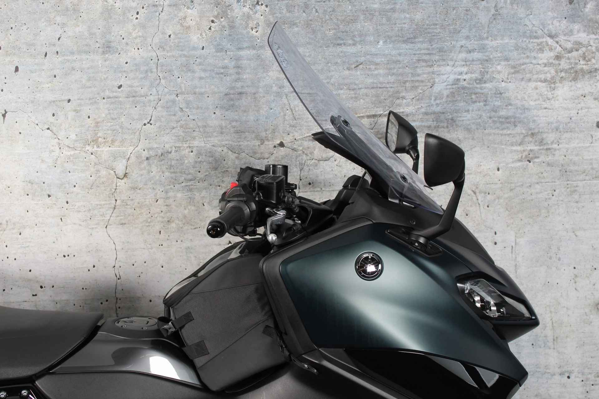 Yamaha TMax 560 ABS Tech Max - 4/18