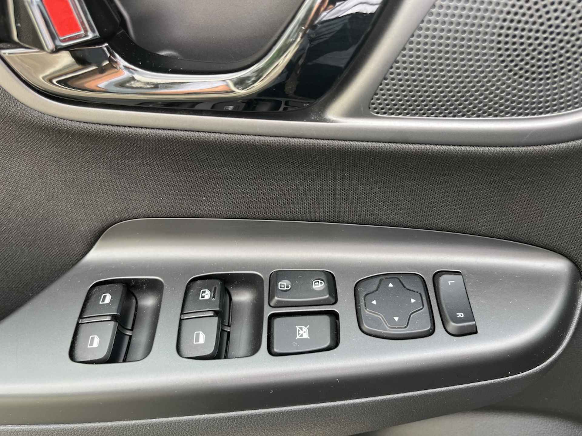 Hyundai Kona 1.6 GDI HEV Comfort | Apple/Carplay | Camera | Trekhaak - 24/25