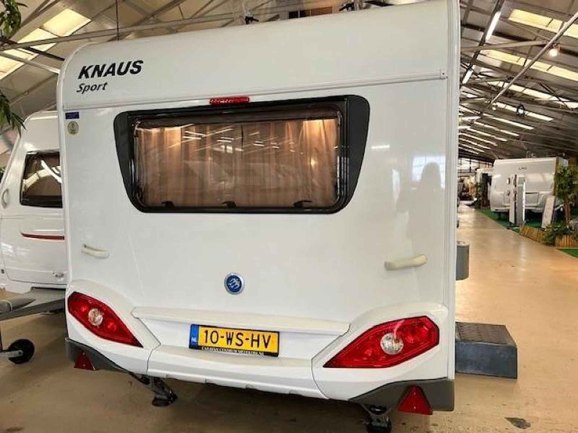 Knaus Sport 450 FU voortent, mover - 14/14