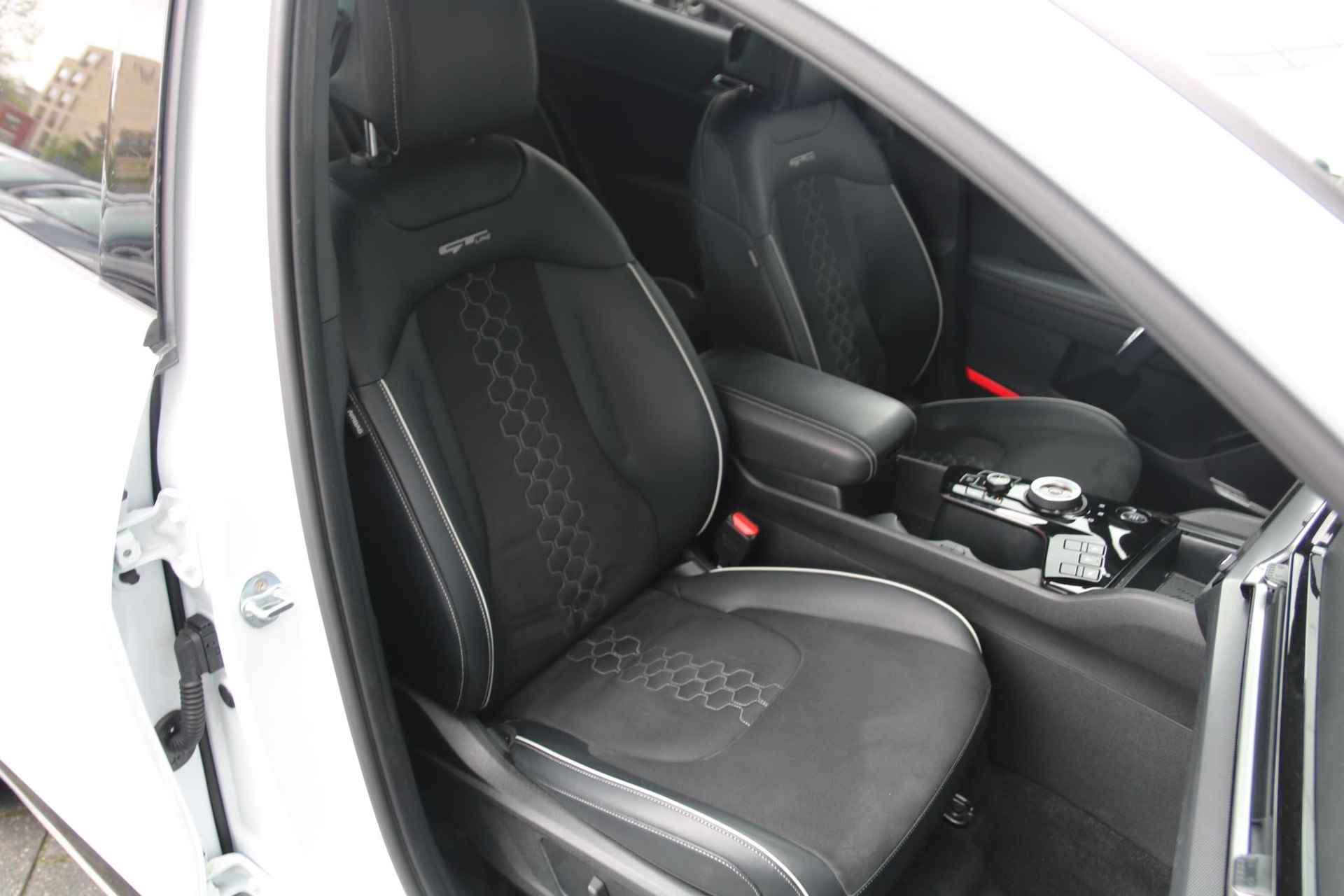 Kia Sportage 1.6 T-GDi Plug-in Hybrid AWD GT-Line | Airco | Navi | Camera | 360 Camera | LM Velgen | Stoelverwarming | Stuurverwarming | - 15/28