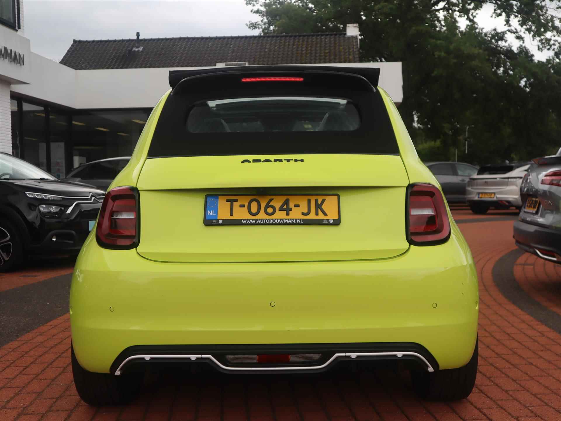 Abarth 500C Cabrio 42 kWh 155PK Turismo, Rijklaarprijs | 18 inch wielen | Camera | Navigatie | Apple Carplay | JBL Audio - 57/73