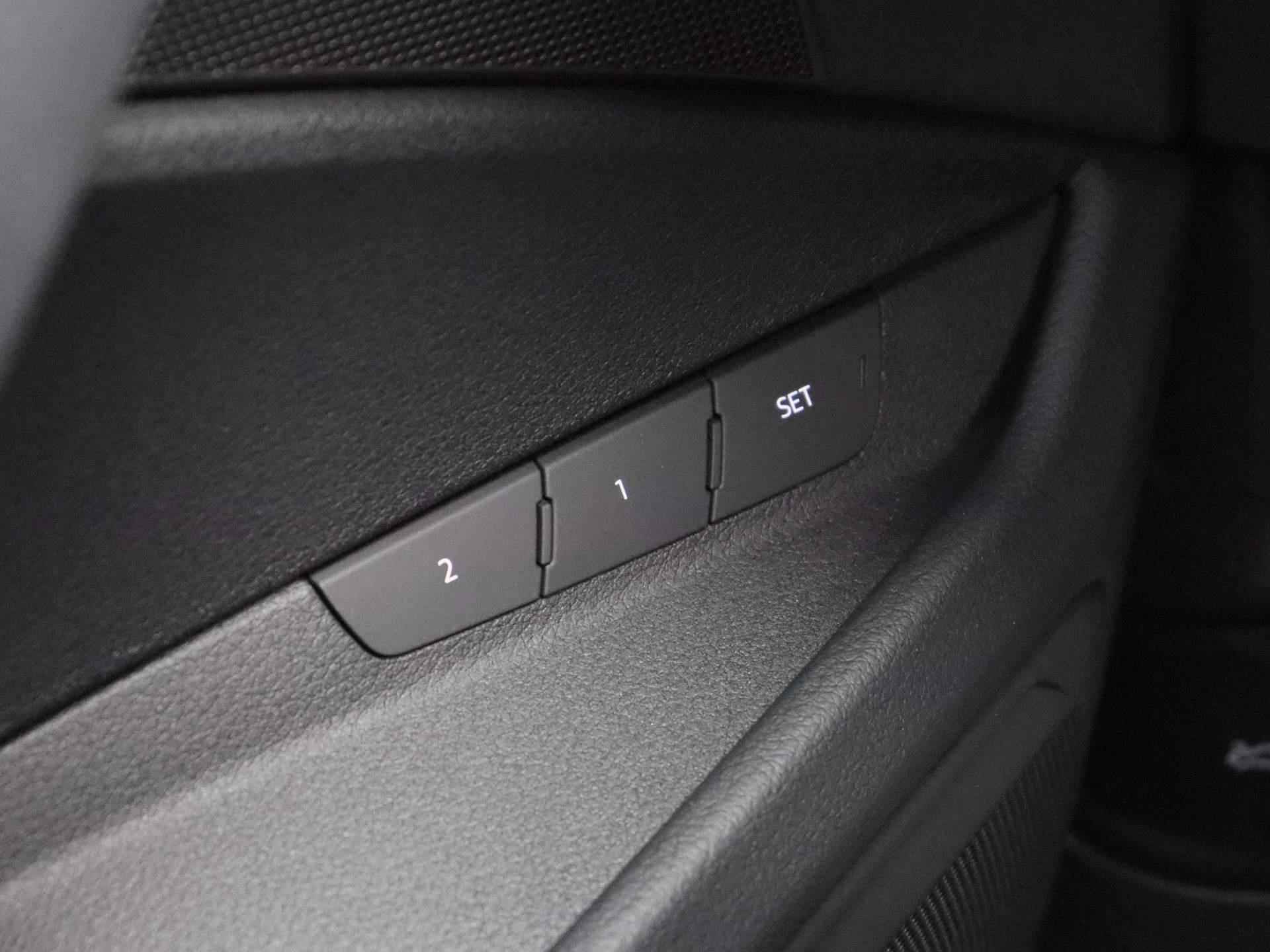 Audi Q8 e-tron 55 quattro S Edition 115 kWh 408 PK | S-line interieur | S-line exterieur | Automaat | Navigatie | Camera | Panoramadak | Lichtmetalen velgen | Demo | - 38/52