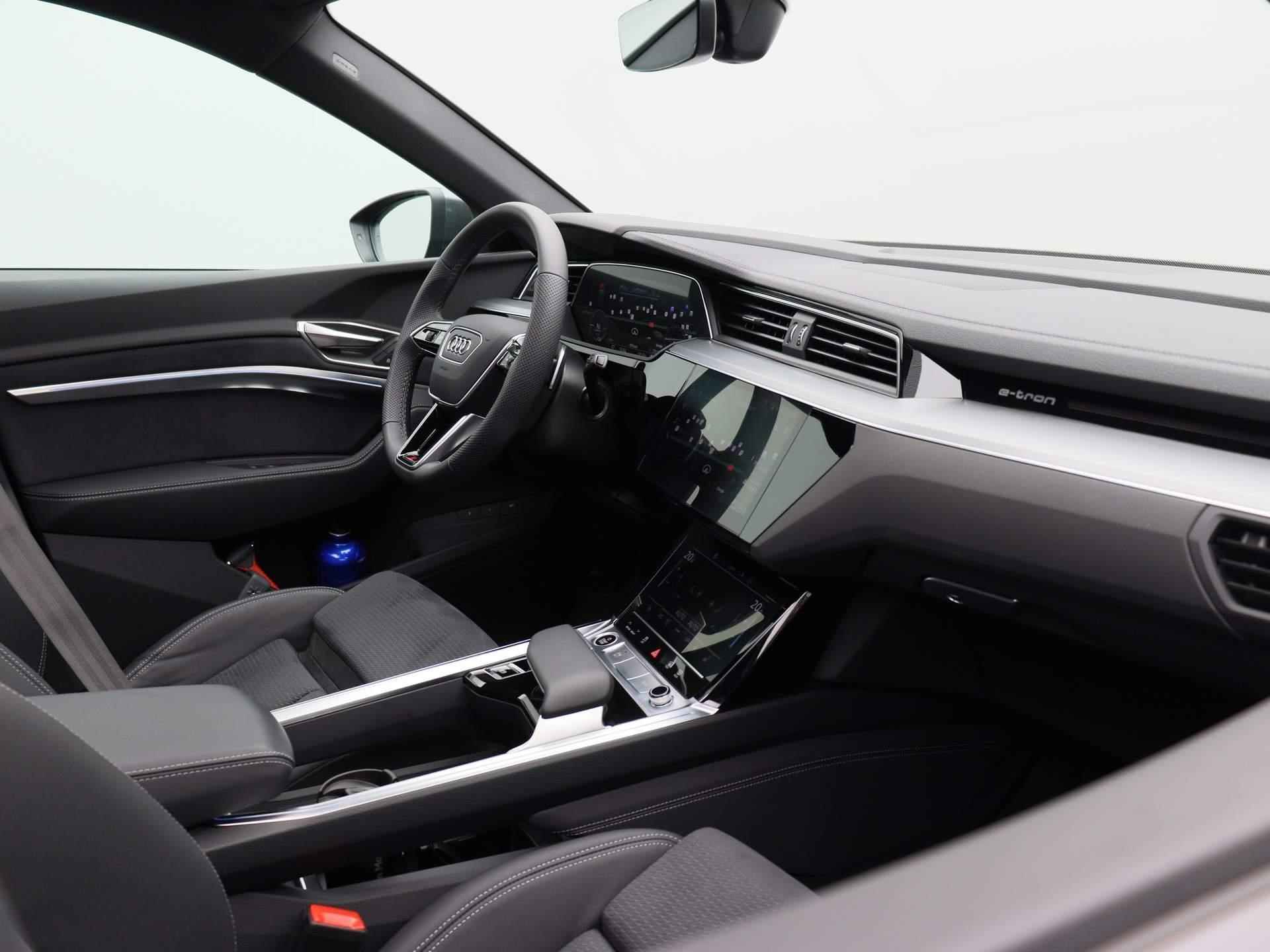 Audi Q8 e-tron 55 quattro S Edition 115 kWh 408 PK | S-line interieur | S-line exterieur | Automaat | Navigatie | Camera | Panoramadak | Lichtmetalen velgen | Demo | - 43/52