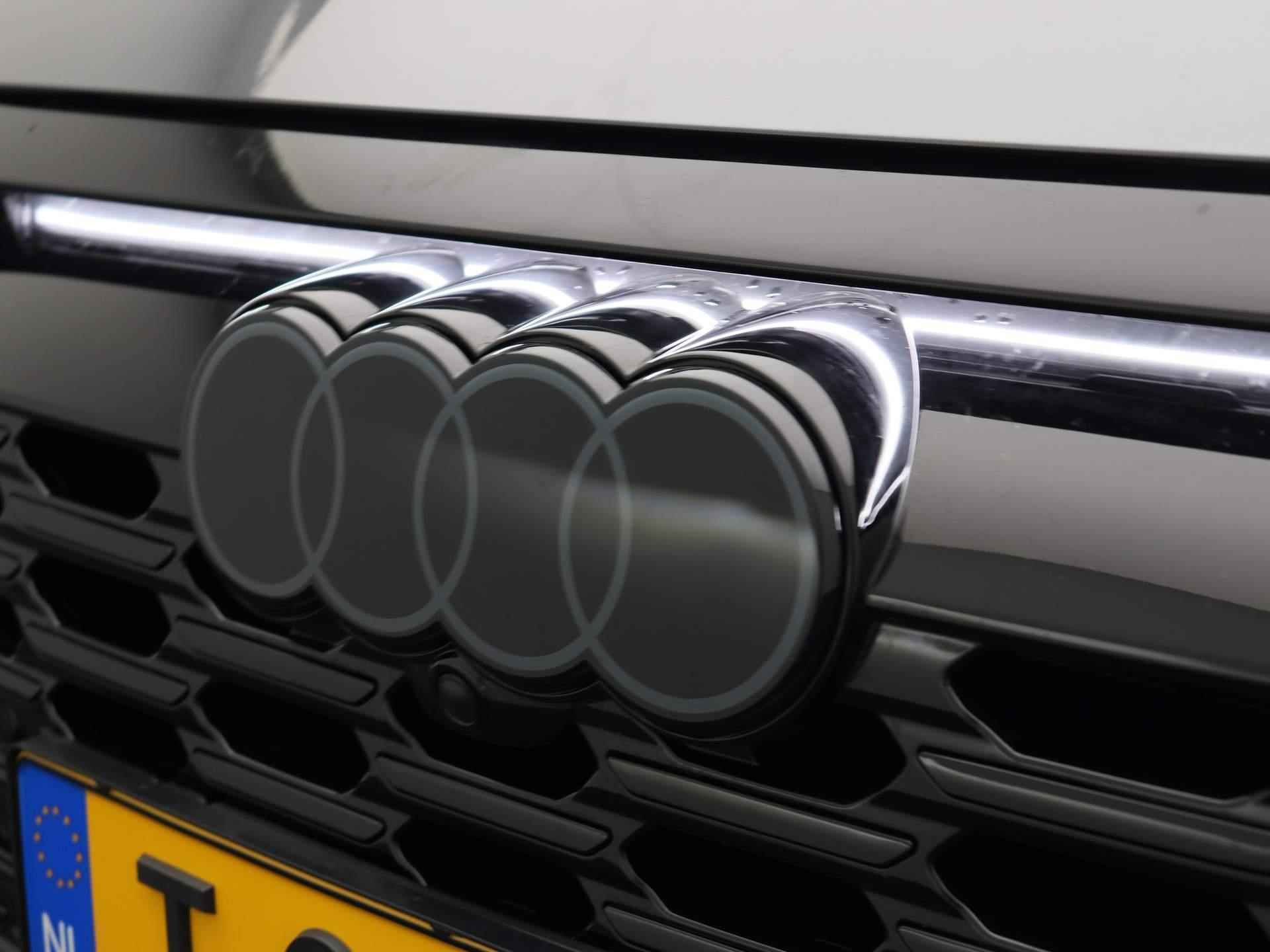 Audi Q8 e-tron 55 quattro S Edition 115 kWh 408 PK | S-line interieur | S-line exterieur | Automaat | Navigatie | Camera | Panoramadak | Lichtmetalen velgen | Demo | - 49/52